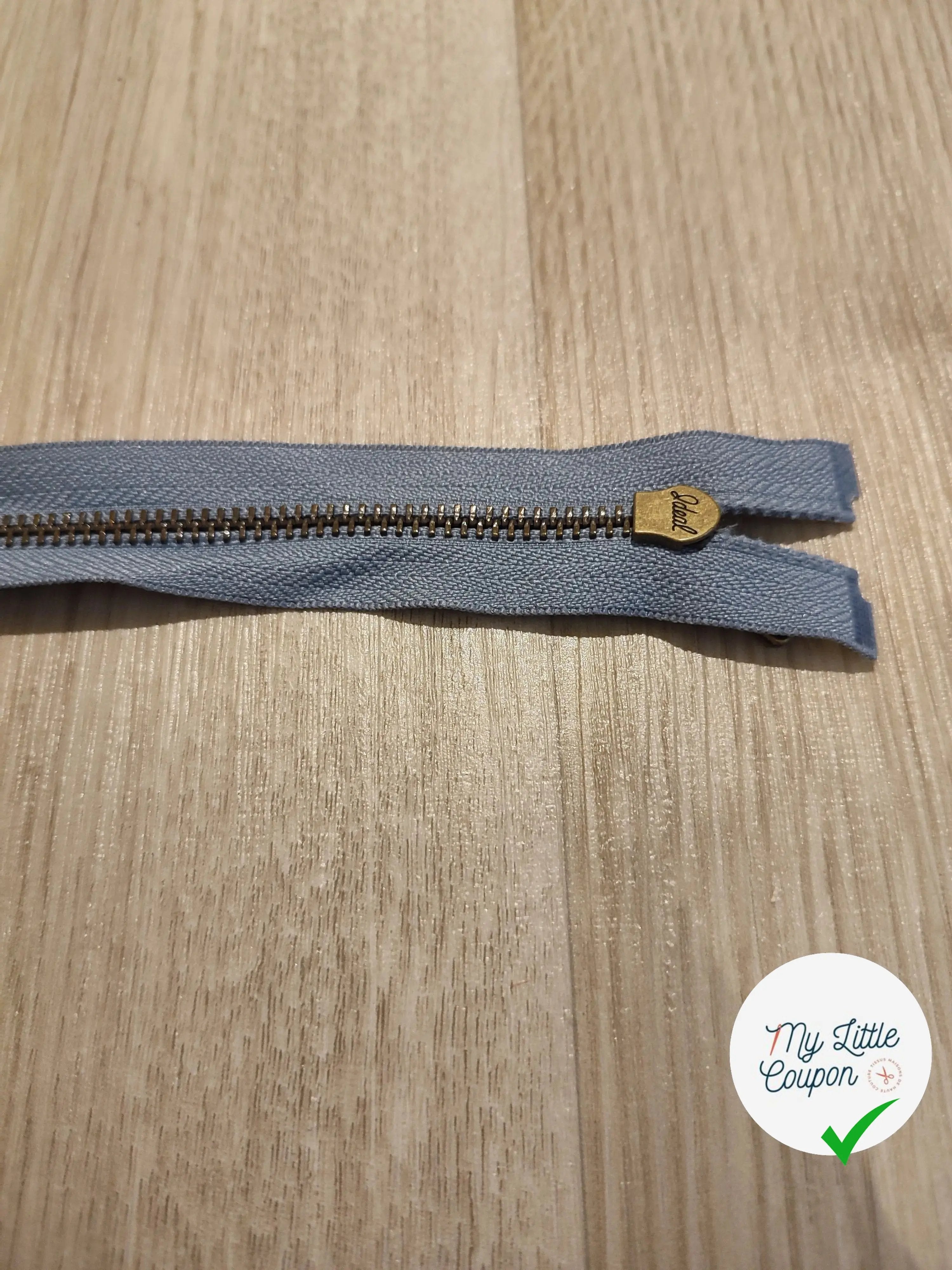 FERMETURE RIRI METAL SÉPARABLE 90CM BLEU CLAIR - My Little Coupon