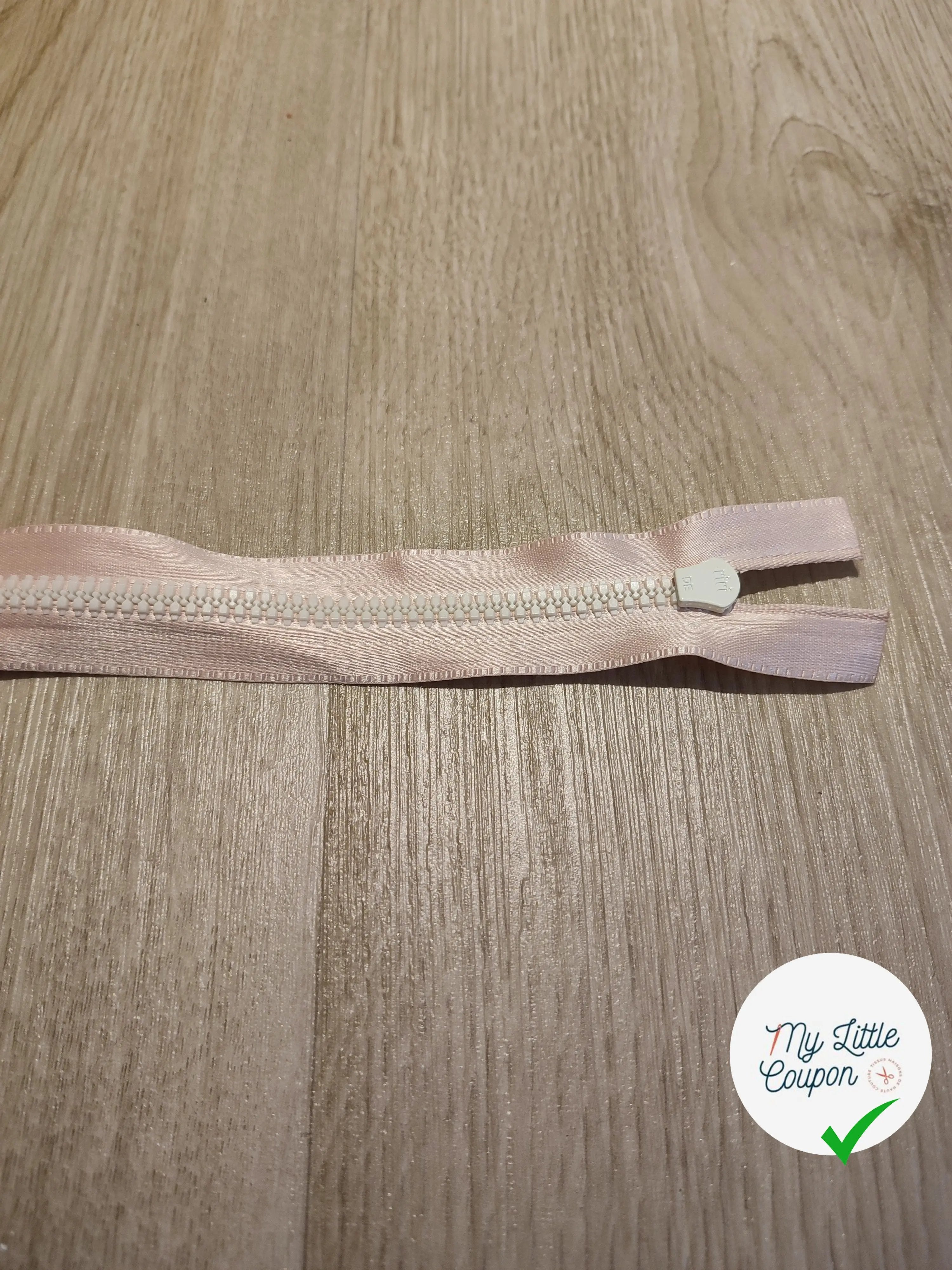 FERMETURE RIRI METAL SEPARABLE 85CM ROSE POUDRÉ - My Little Coupon