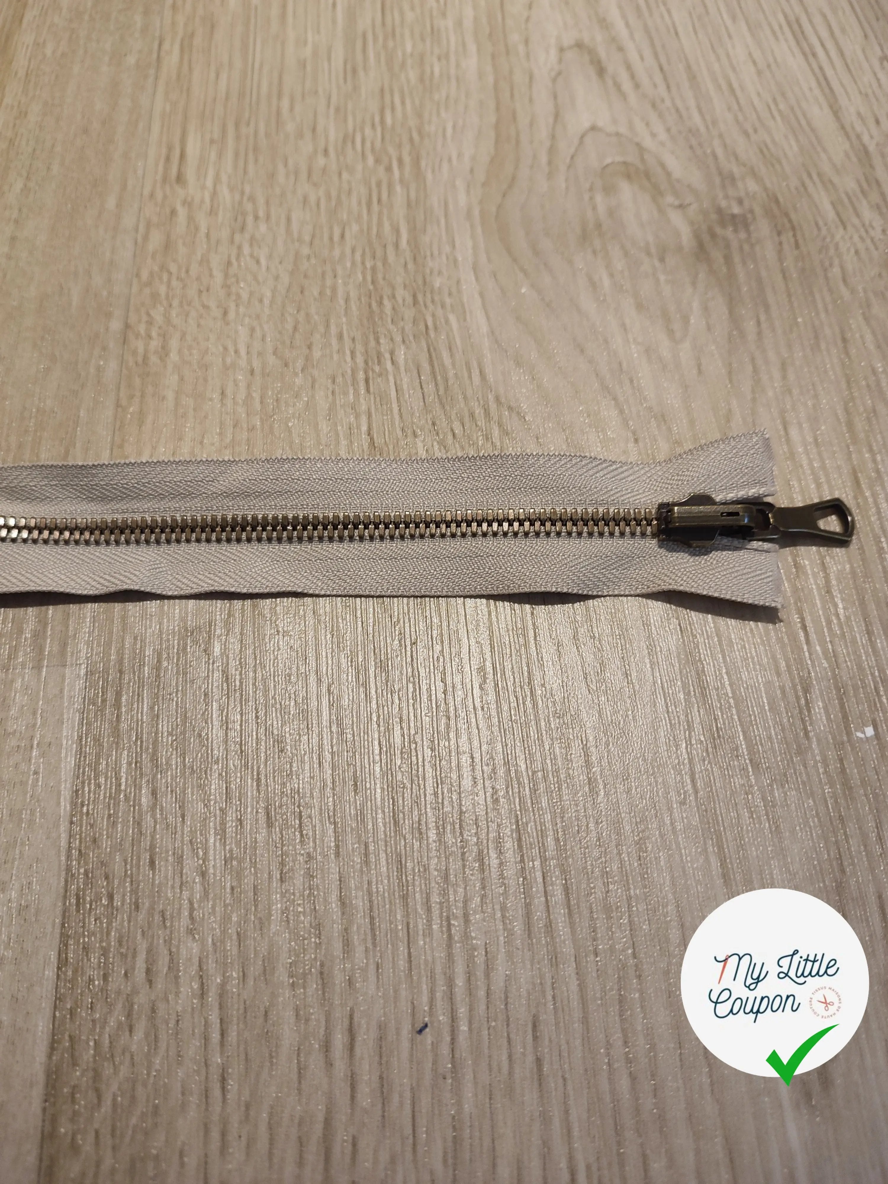 FERMETURE RIRI METAL SEPARABLE DOUBLE CHEMINS RÉVERSIBLE 70CM BEIGE - My Little Coupon