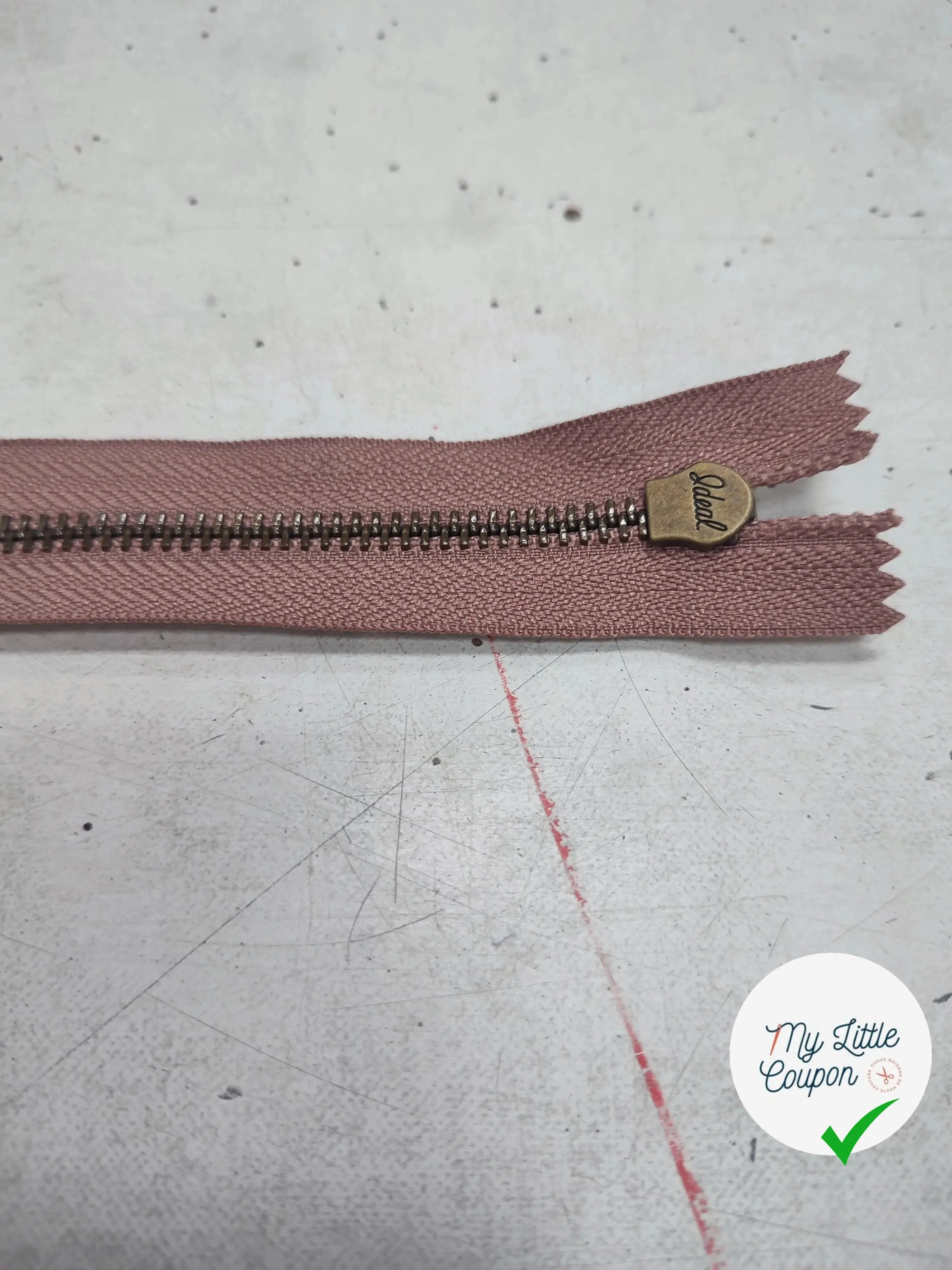 FERMETURE RIRI METAL NON SÉPARABLE 25CM MARRON CLAIR - My Little Coupon