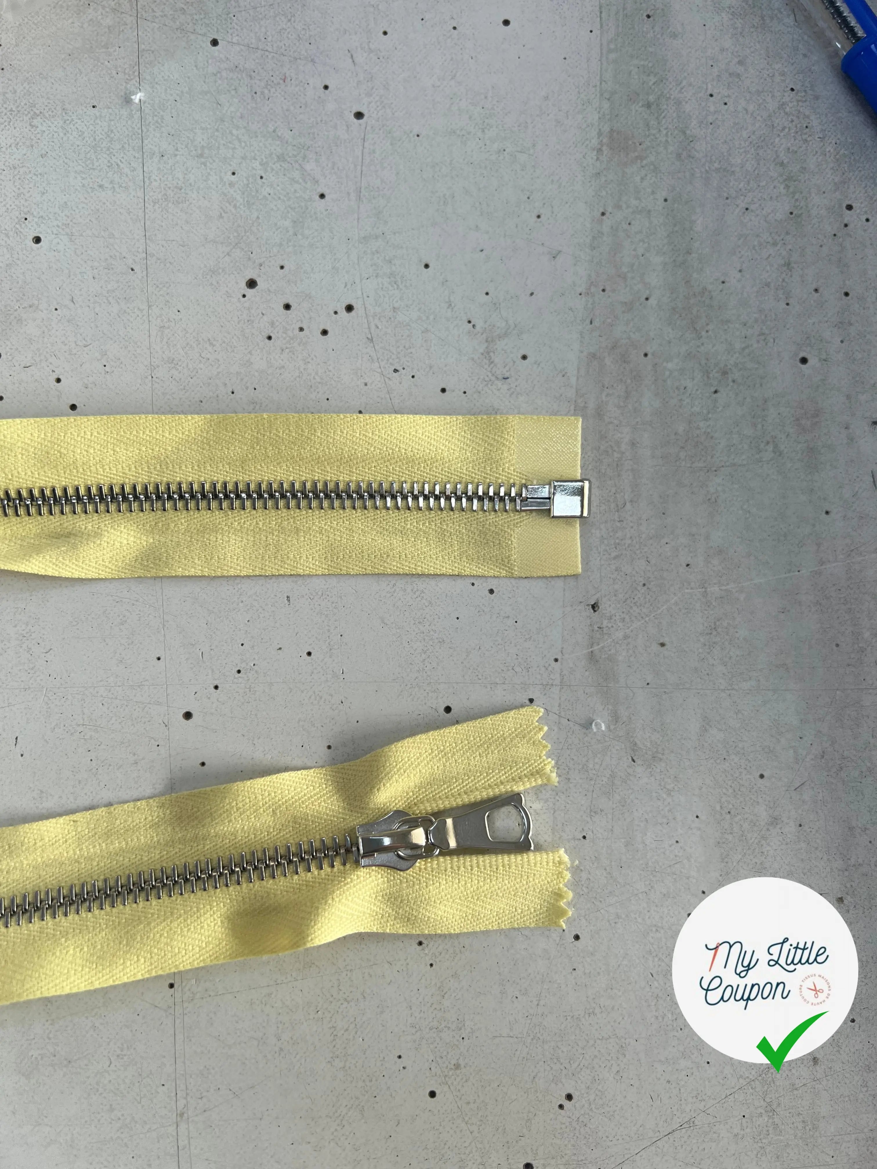 FERMETURE RIRI SÉPARABLE JAUNE PALE MÉTAL 50 - My Little Coupon