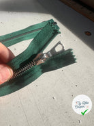 FERMETURE RIRI SÉPARABLE VERT FORÊT MÉTAL 70 CM - My Little Coupon