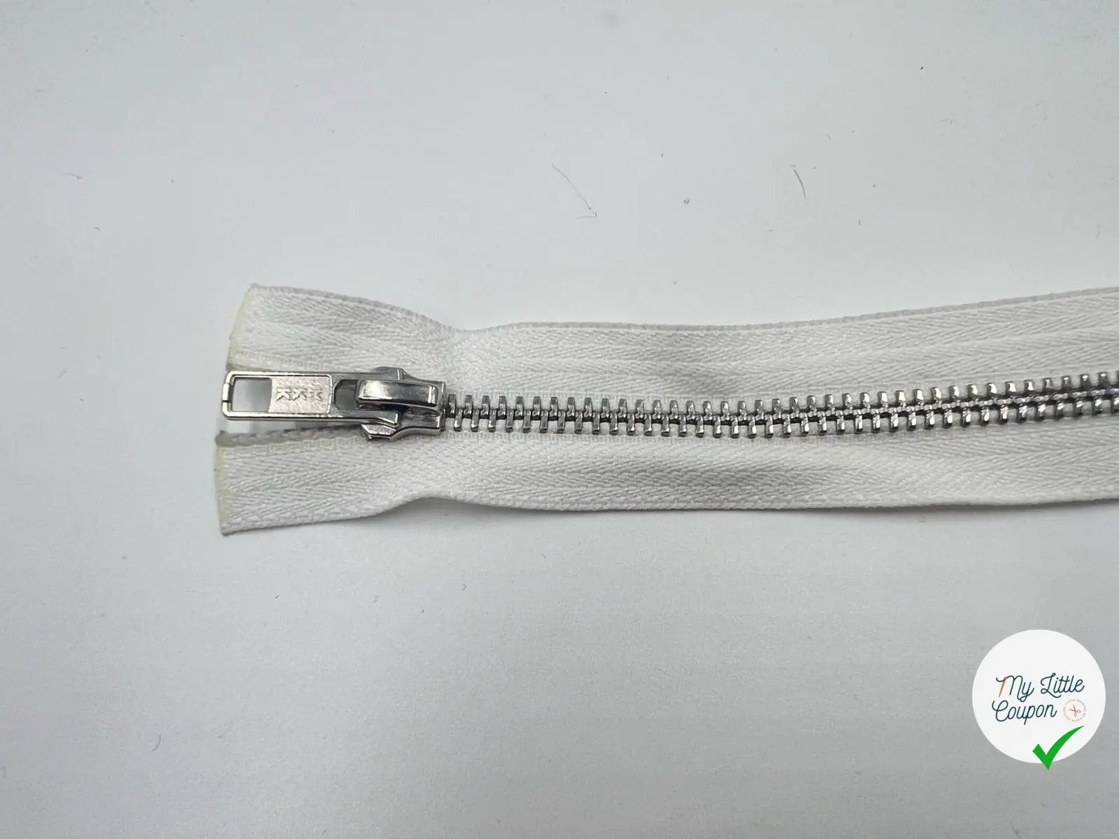 FERMETURE SÉPARABLE MÉTAL ARGENT COLORIS BLANC 55CM - My Little Coupon - tissu - coudre