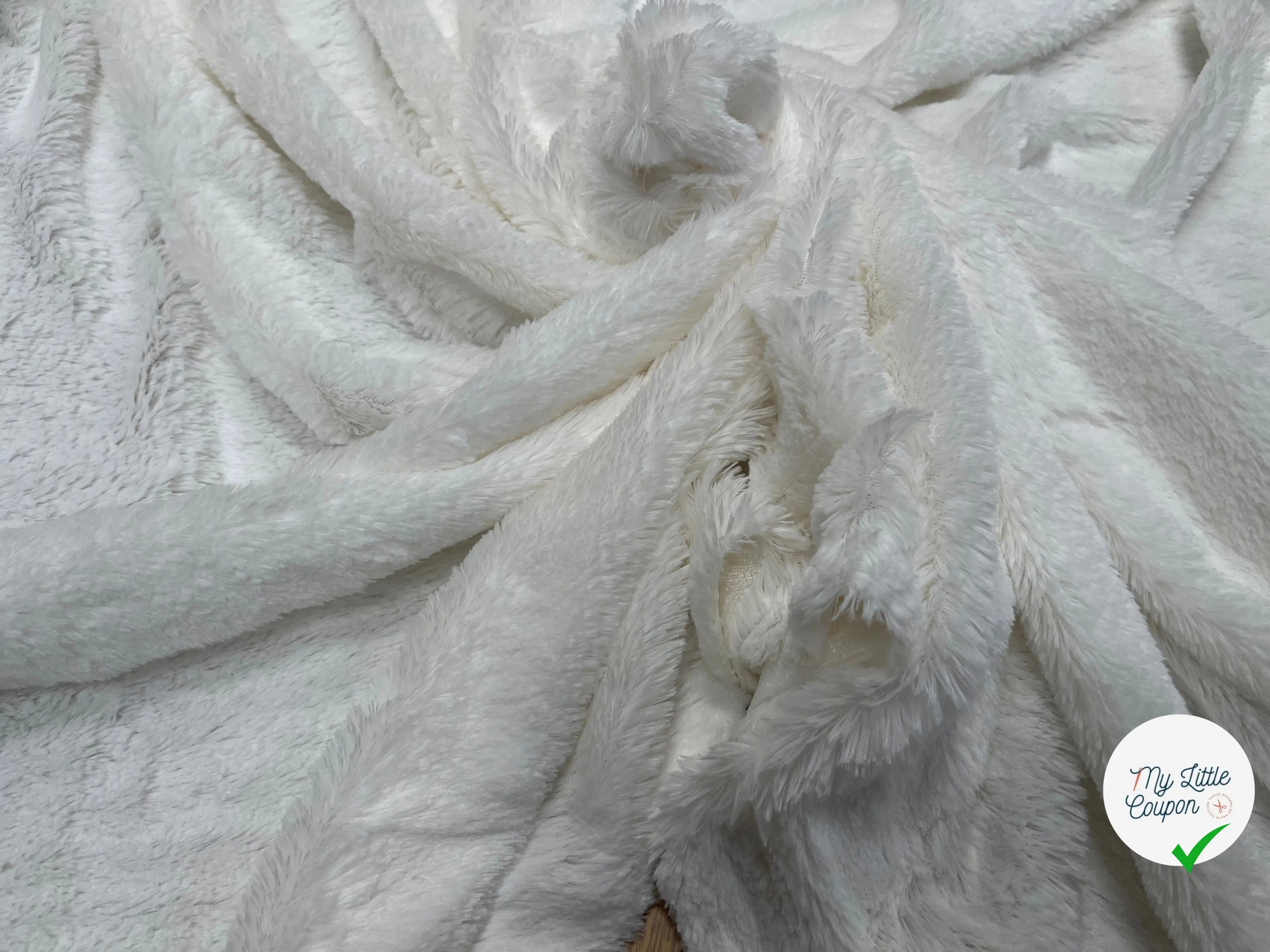 FOURRURE LEGREMENT BRILLANTE CHINCHILLA ECRU - My Little Coupon