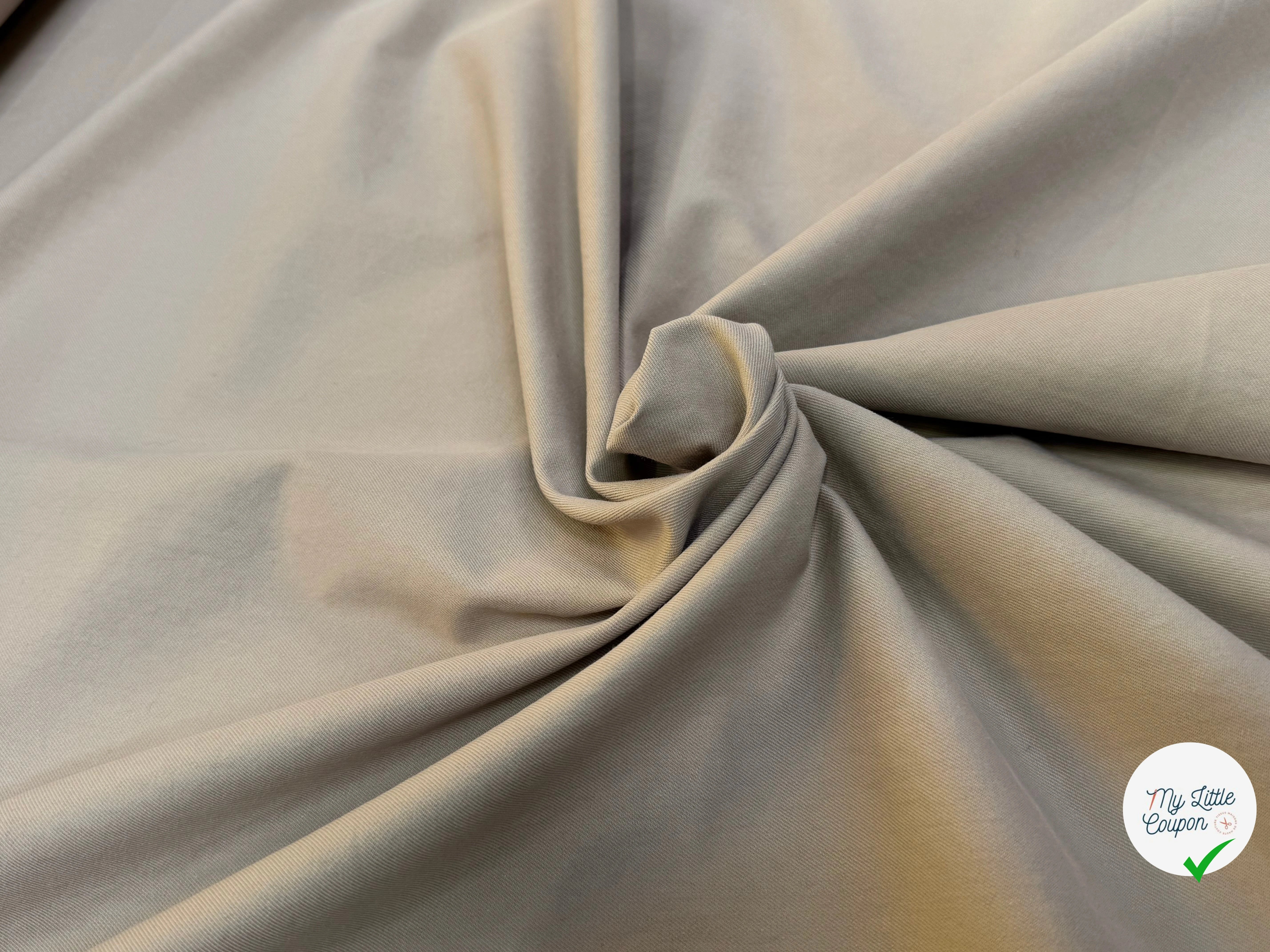 GABARDINE DE COTON BEAU TOUCHER LÉGÈREMENT STRIÉE BEIGE CREME - My Little Coupon