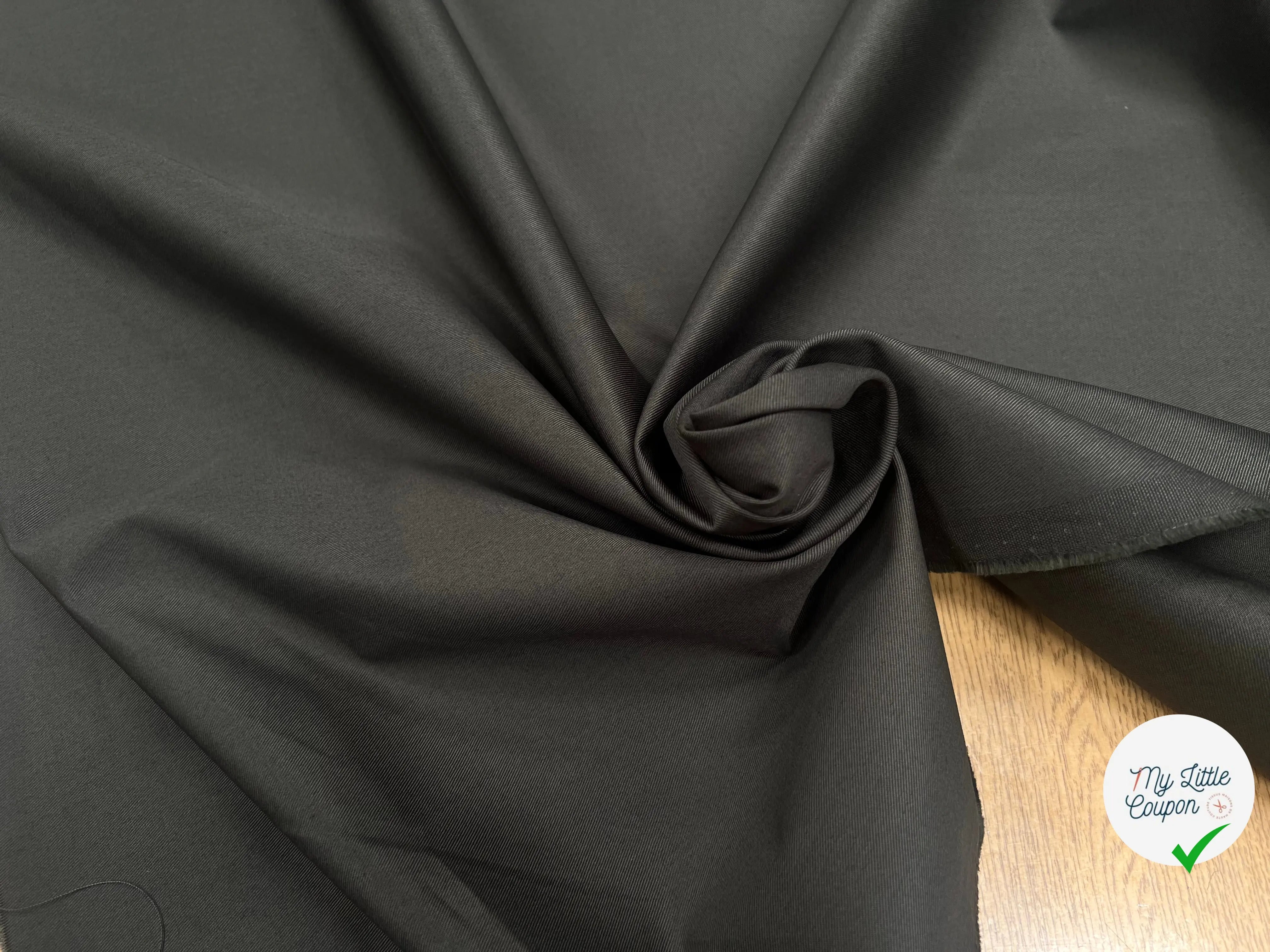 GABARDINE DE COTON FINEMENT SERGÉE KHAKI SUBLIME - My Little Coupon