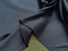 GABARDINE DE COTON LÉGÈREMENT SERGÉE DOUCE NAVY GRATTÉE - My Little Coupon