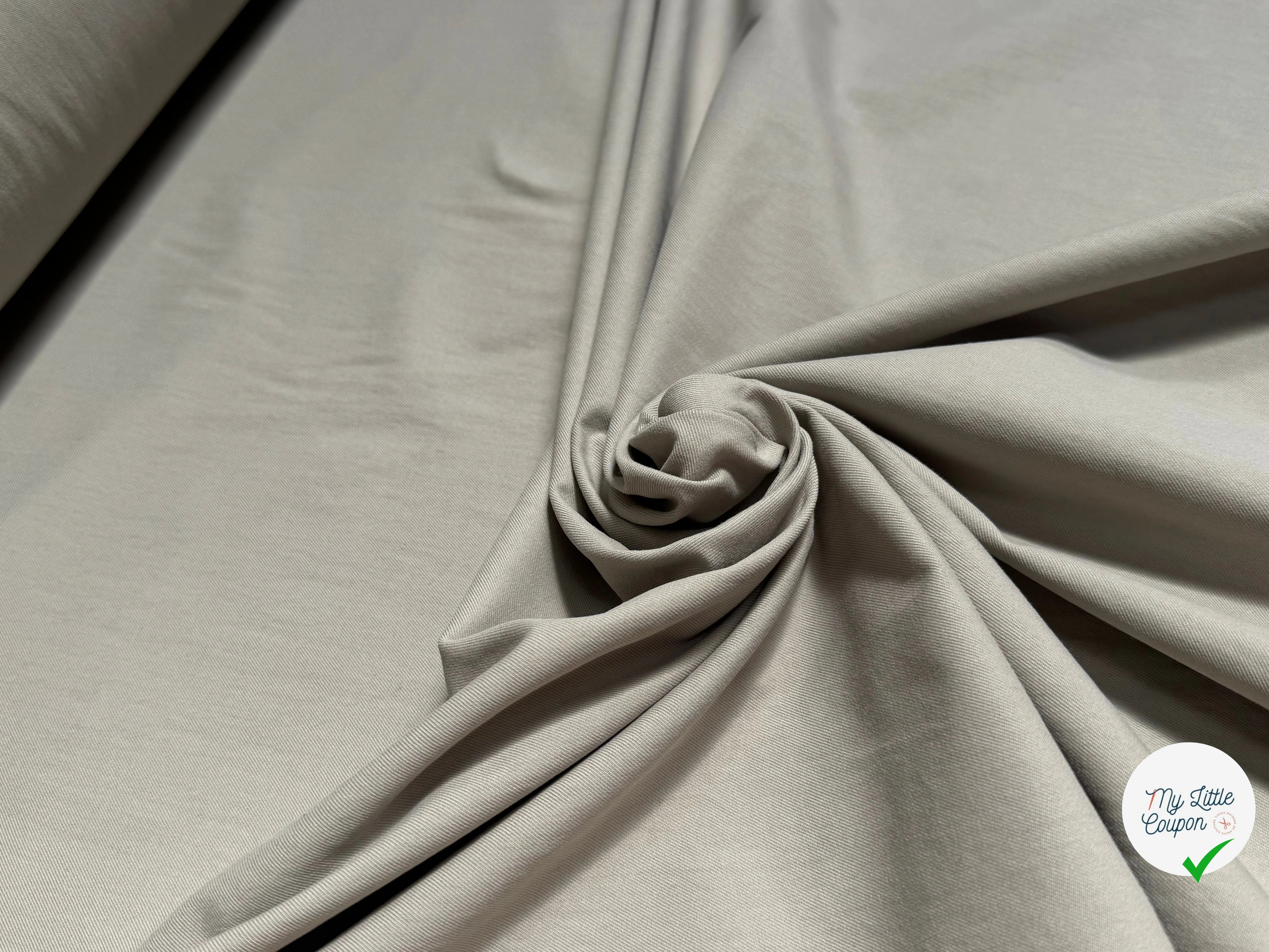 GABARDINE DE COTON LÉGÈREMENT STRIÉE BEIGE ULTRA BELLE - My Little Coupon