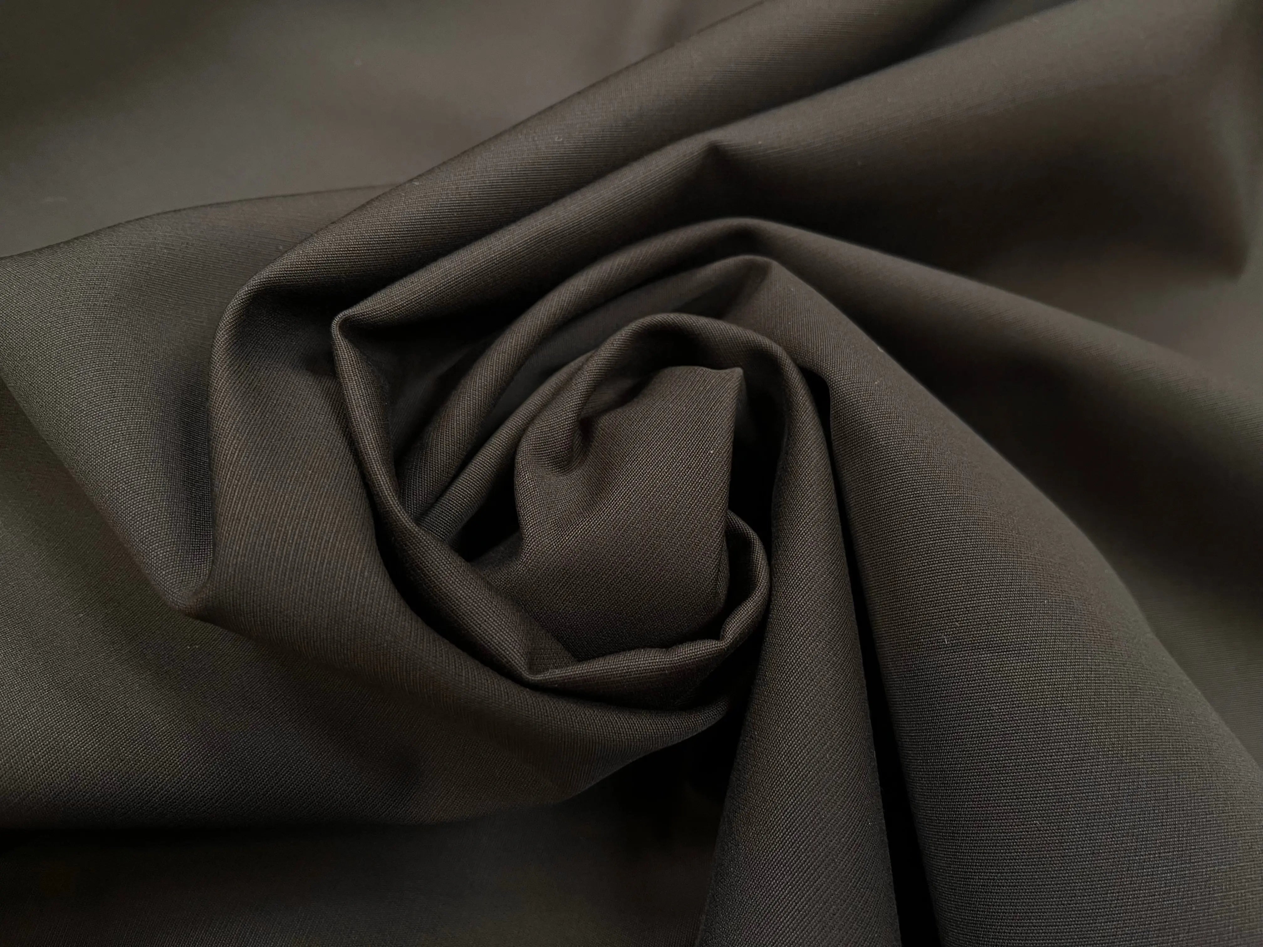 GABARDINE DE COTON LOURDE LEGREMENT STRETCH MUD BROWN - My Little Coupon