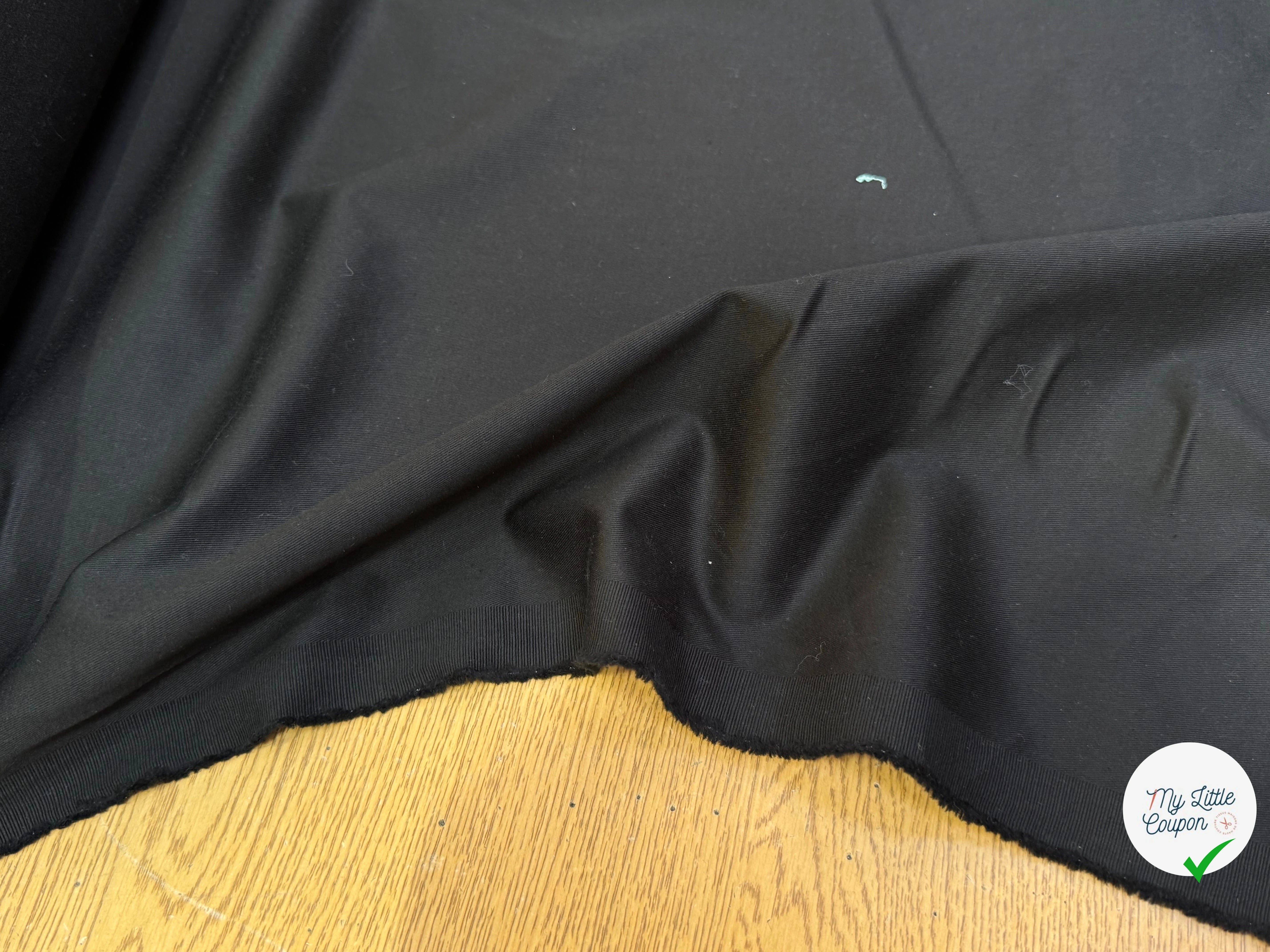 GABARDINE DE COTON NOIR FINEMENT SERGÉE NATURELLE STRETCH - My Little Coupon