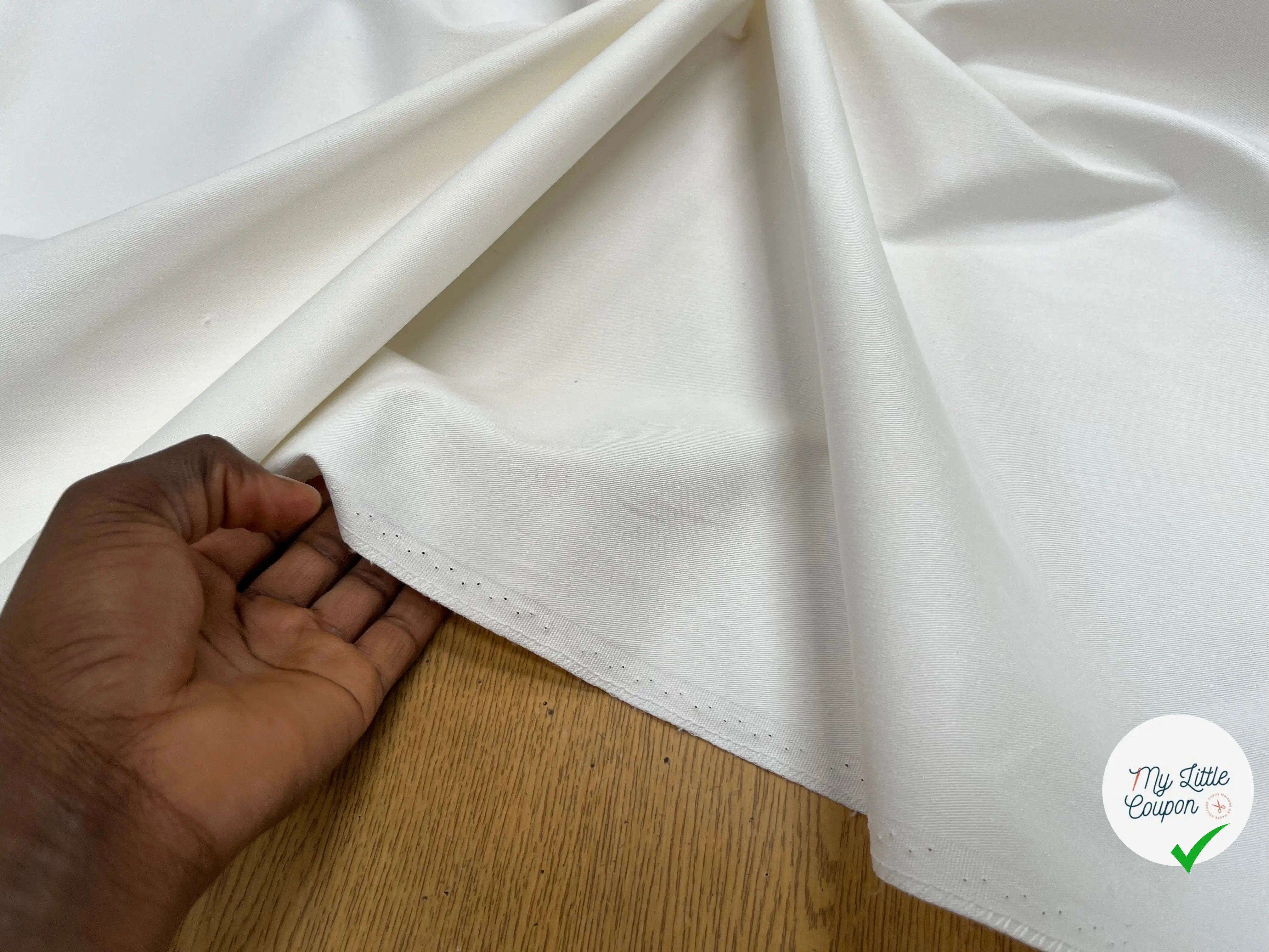 GABARDINE DE COTON STRECH BLANC CASSÉ - My Little Coupon