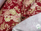 GABARDINE DE COTON STRETCH FOND ROUGE BORDEAUX FLORAL BELLE TENUE - My Little Coupon