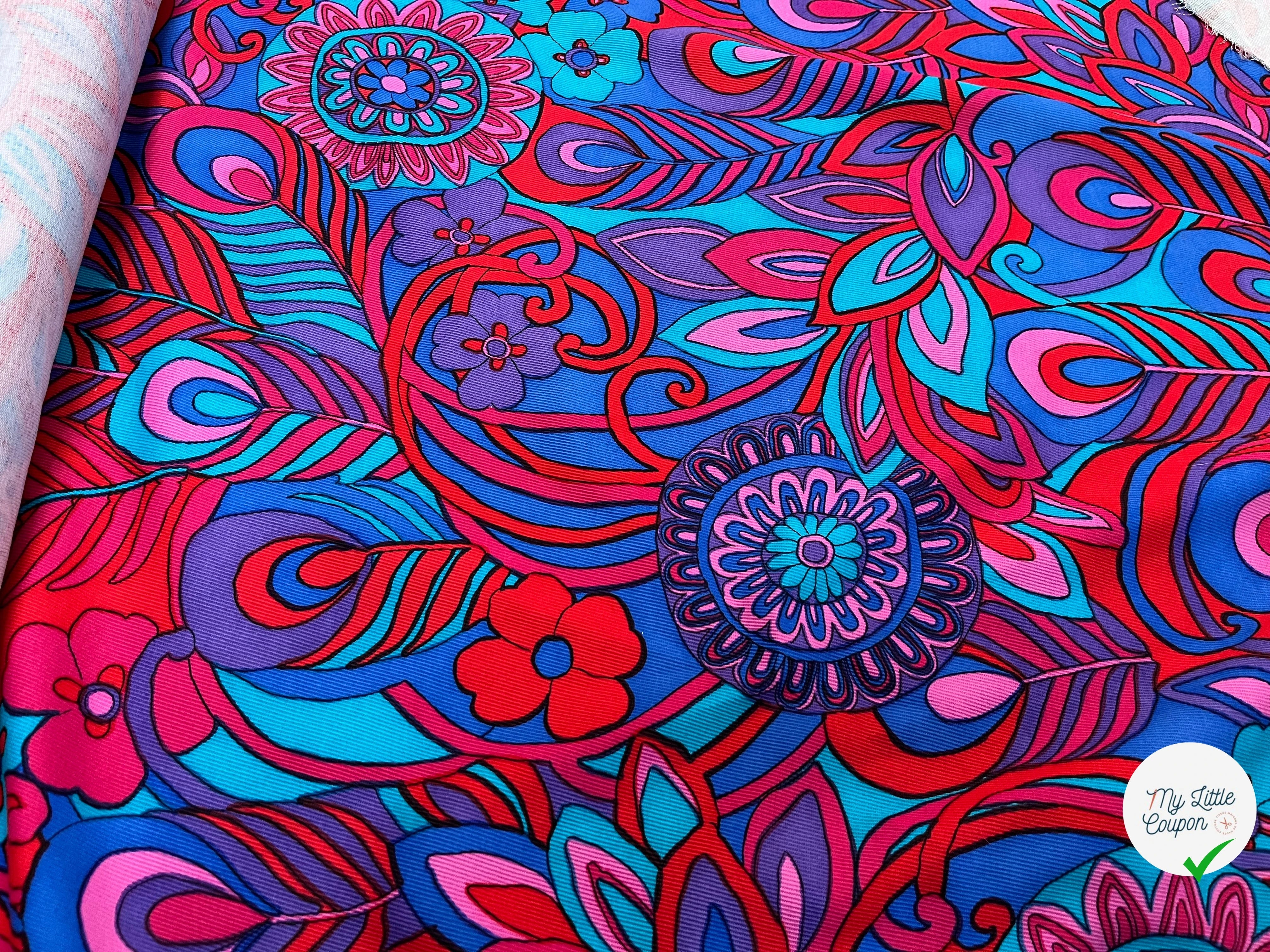 GABARDINE DE COTON STRIÉE MOTIF GROSSES FLEURS BLEU VIOLET&ROUGE 90CM - My Little Coupon