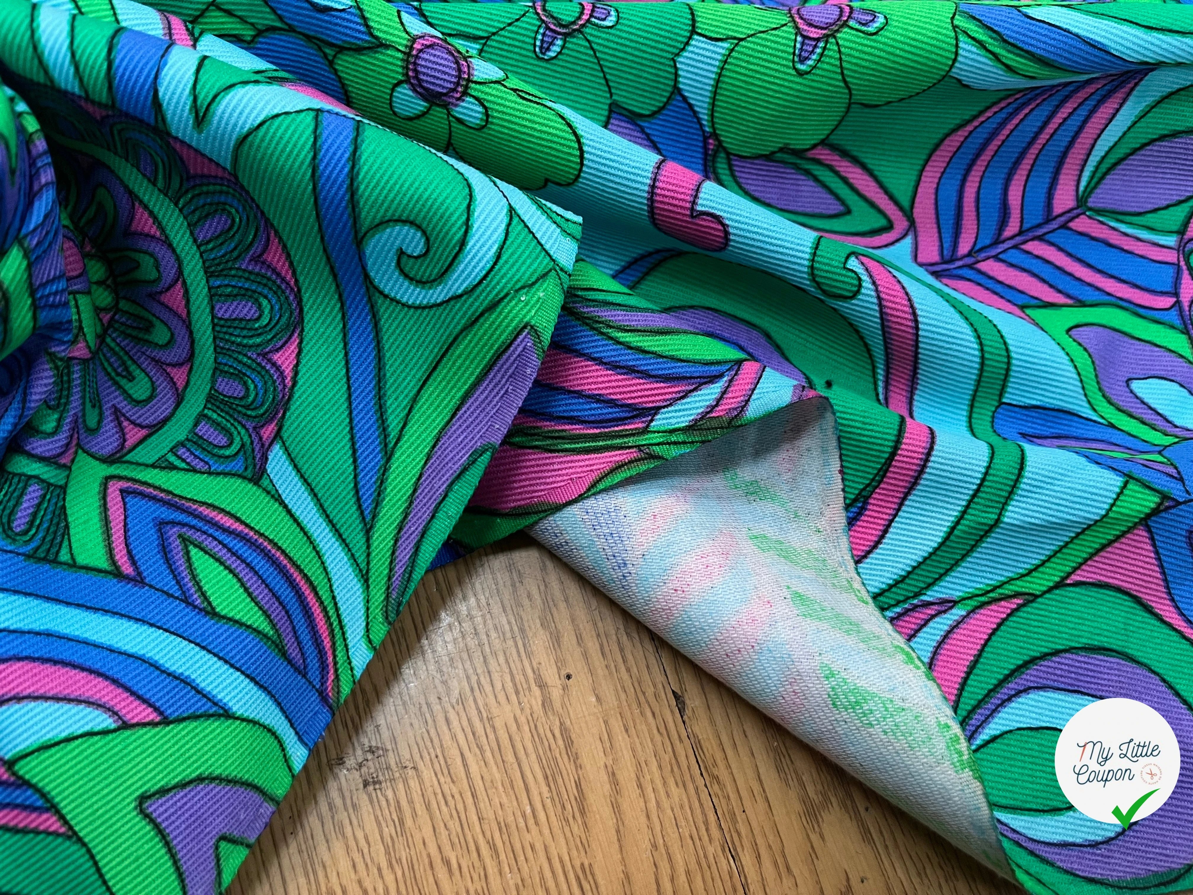 GABARDINE DE COTON STRIÉE MOTIF GROSSES FLEURS VERT BLEU ROSE 90CM - My Little Coupon