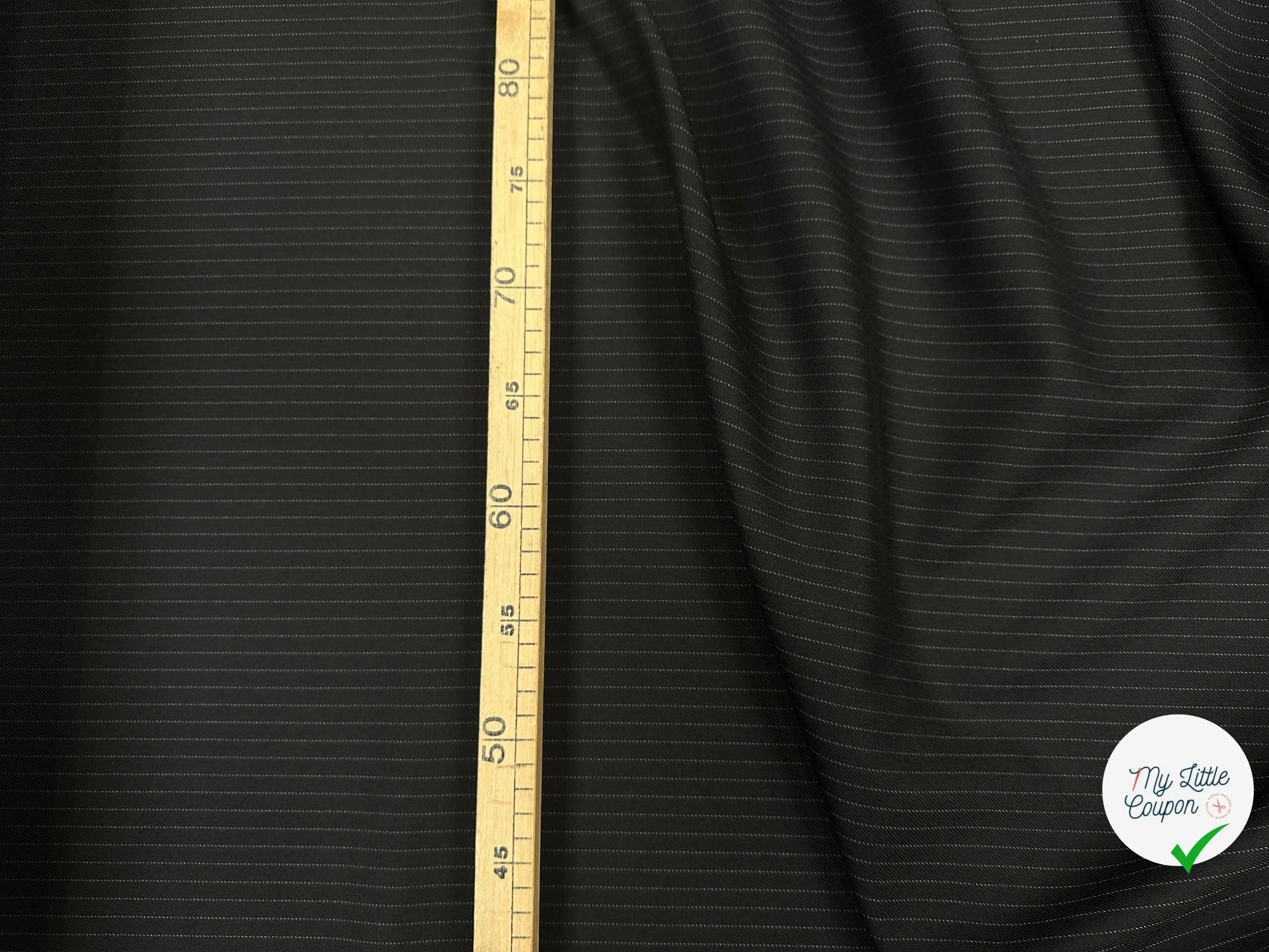GABARDINE DE LAINE FINES RAYURES GRISE EN POINTILLÉ MLC INTERN