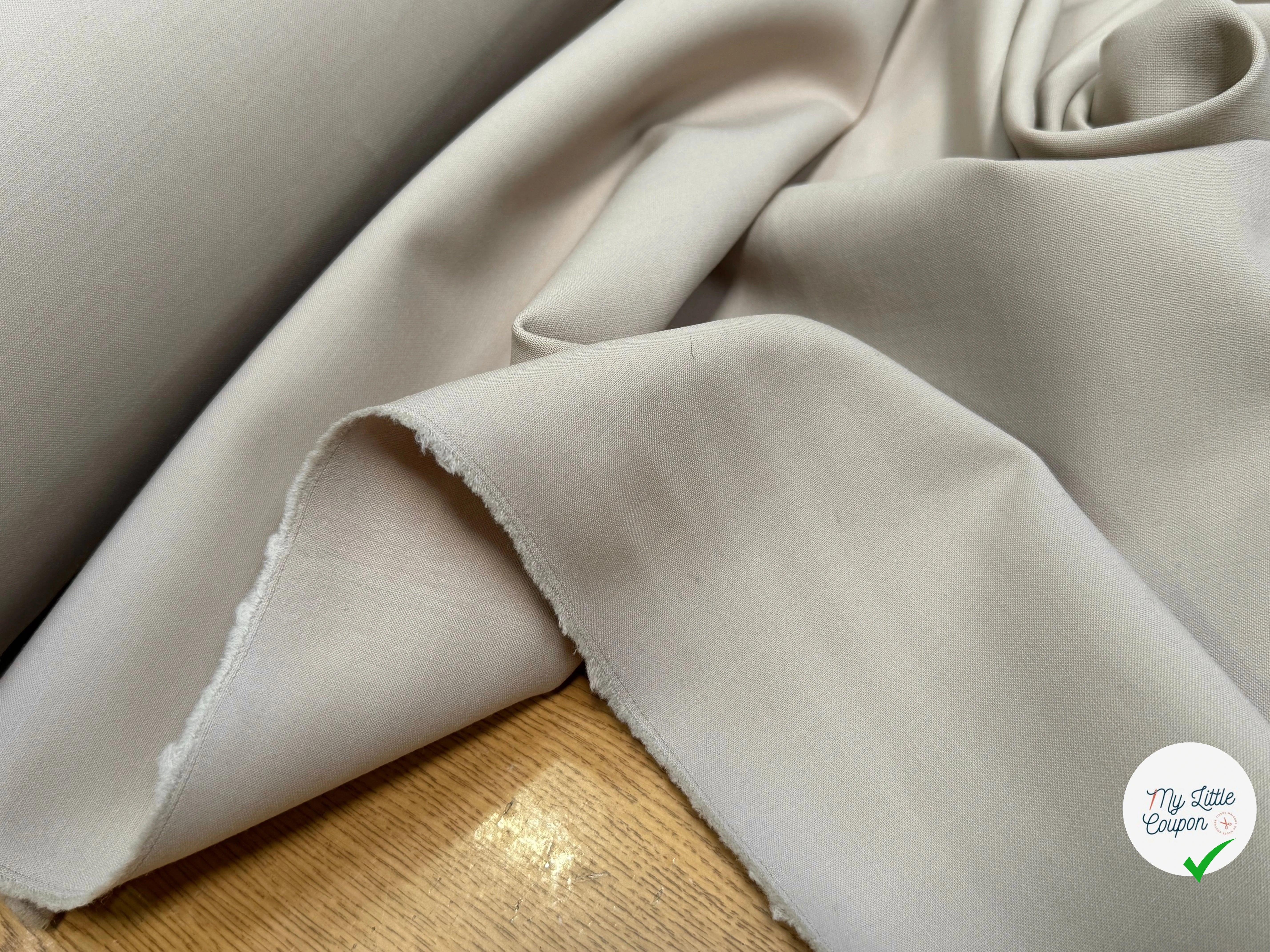 GABARDINE DE LAINE ULTRA BEAU TRÈS BELLE TENUE BEIGE PASTEL - My Little Coupon
