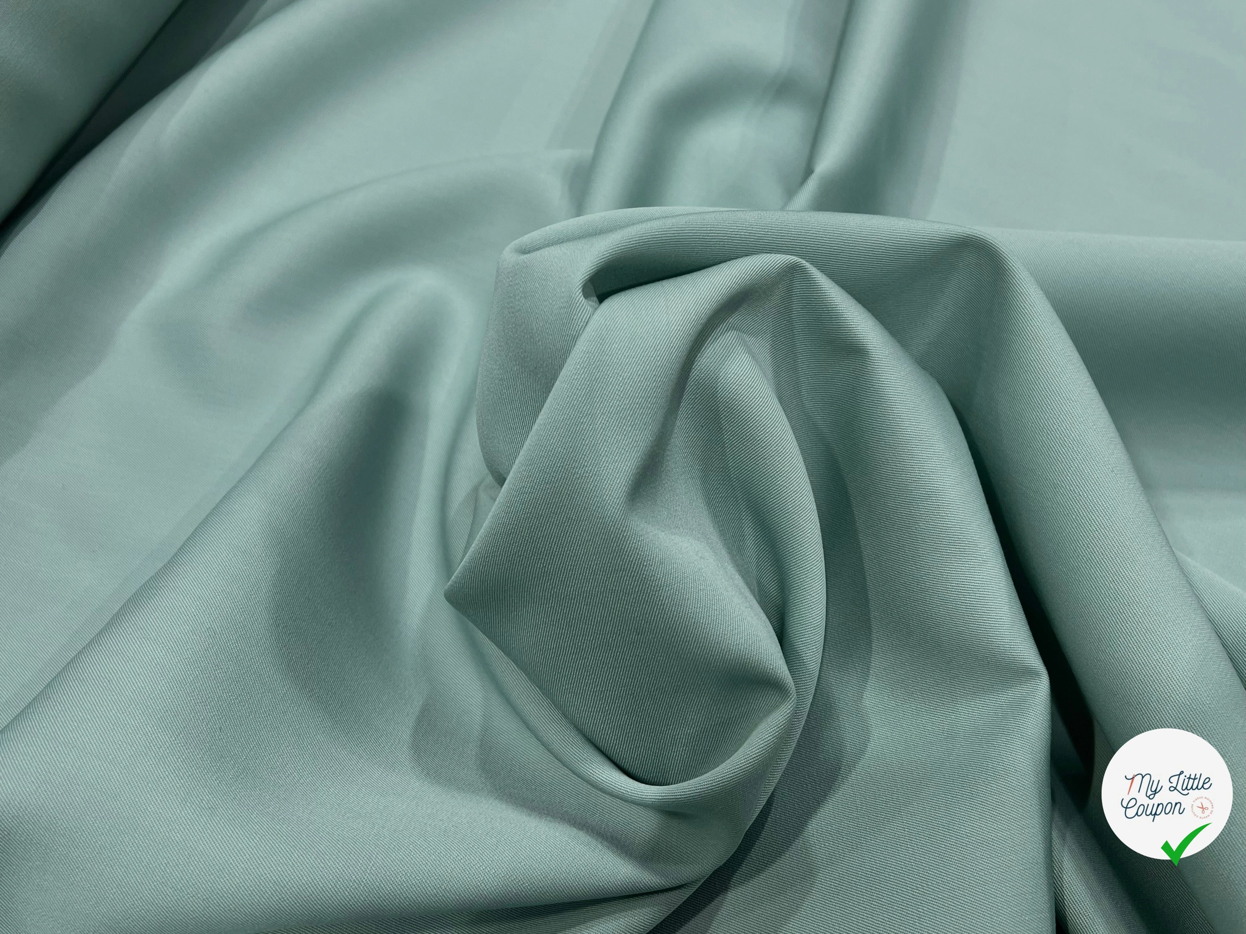 GABARDINE DE LAINE VERT D'EAU BELLE TENUE 50% LAINE - My Little Coupon