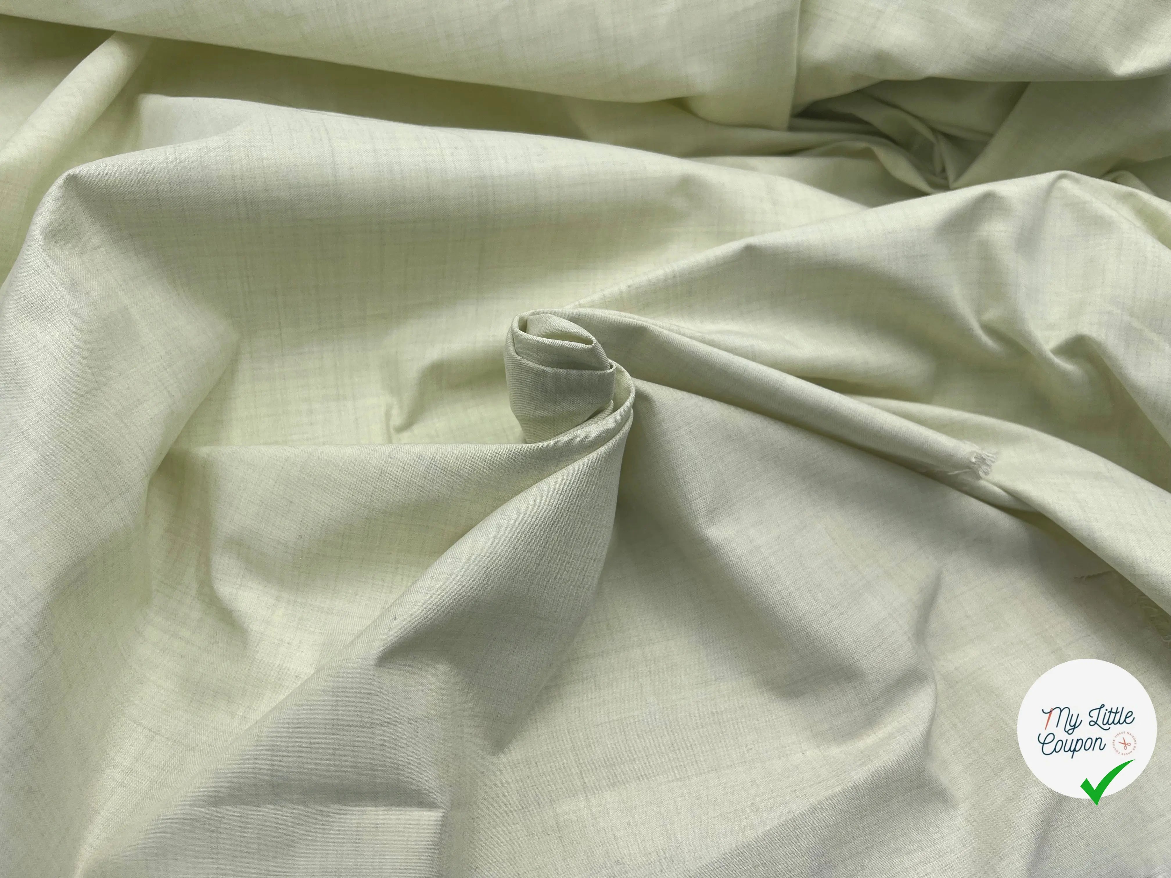 GABARDINE DE POLYCOTON ÉCRU TOMBÉ DE MÉTIER - My Little Coupon - tissu - coudre