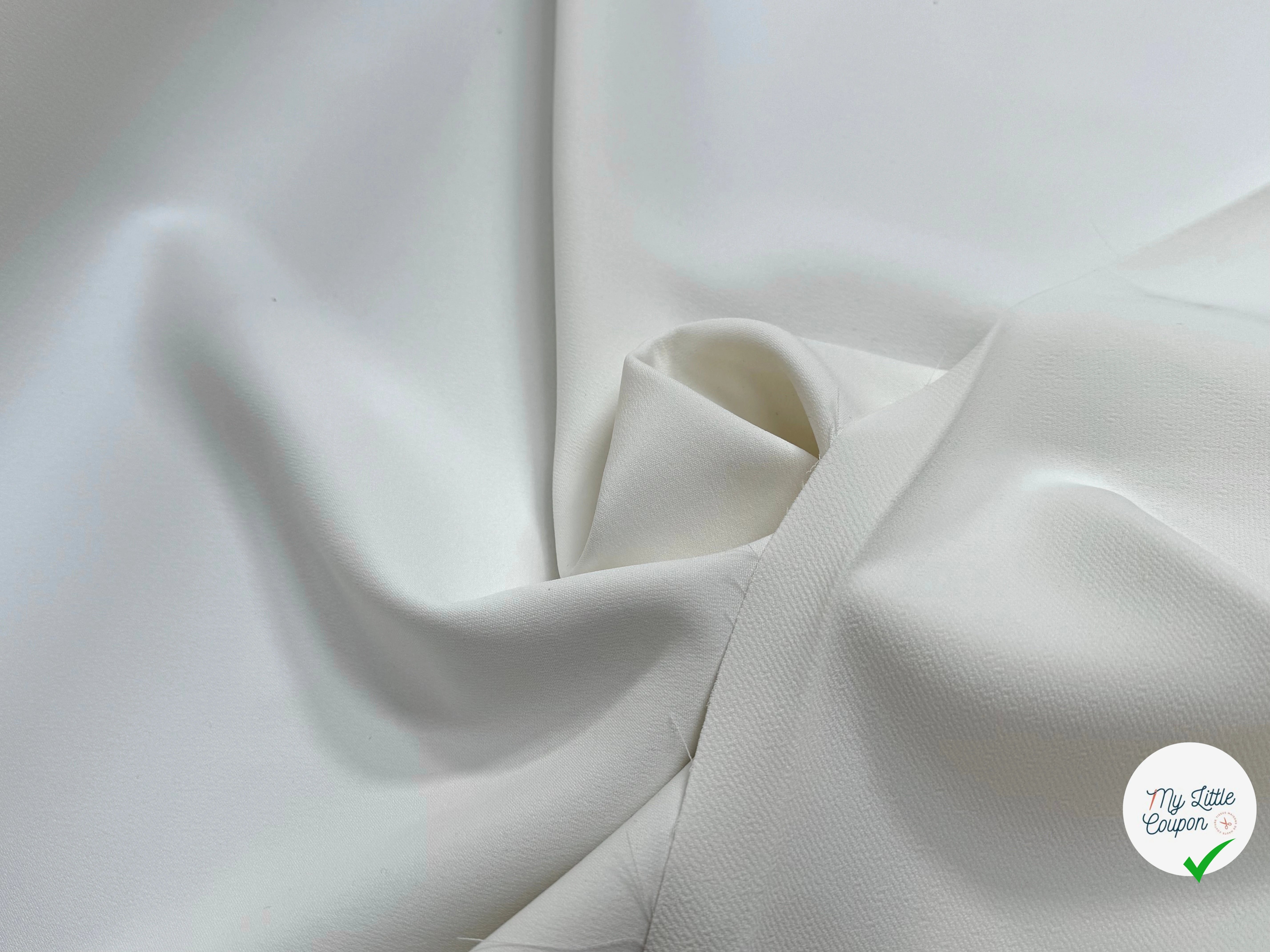 GABARDINE DOUBLE ÉTOFFE TRÈS LÉGÈREMENT SATINÉE BLANC STRETCH - My Little Coupon