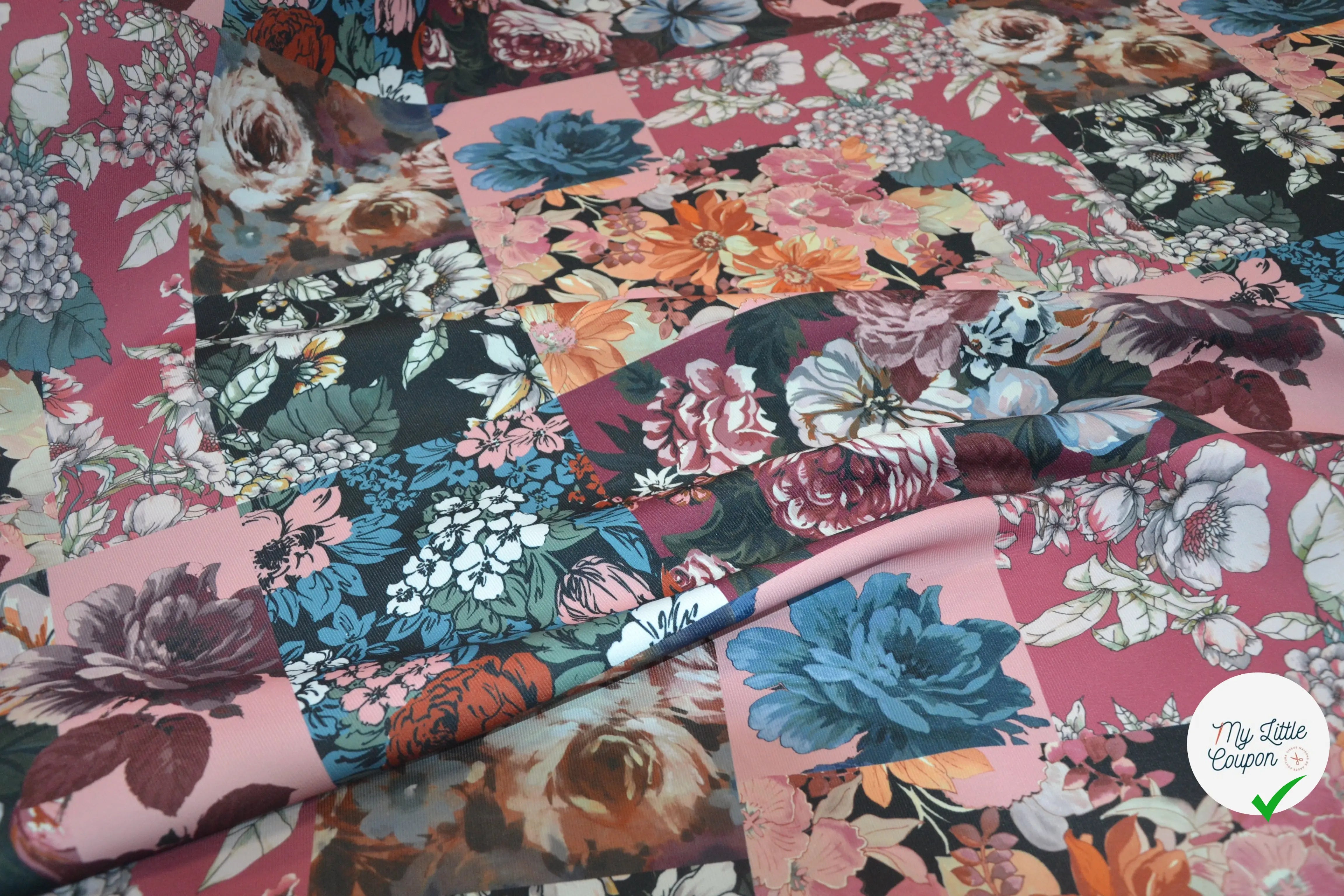 GABARDINE DRILL FLEURS & GEOMETRIE ENVERS BLEU LAVANDE MSO