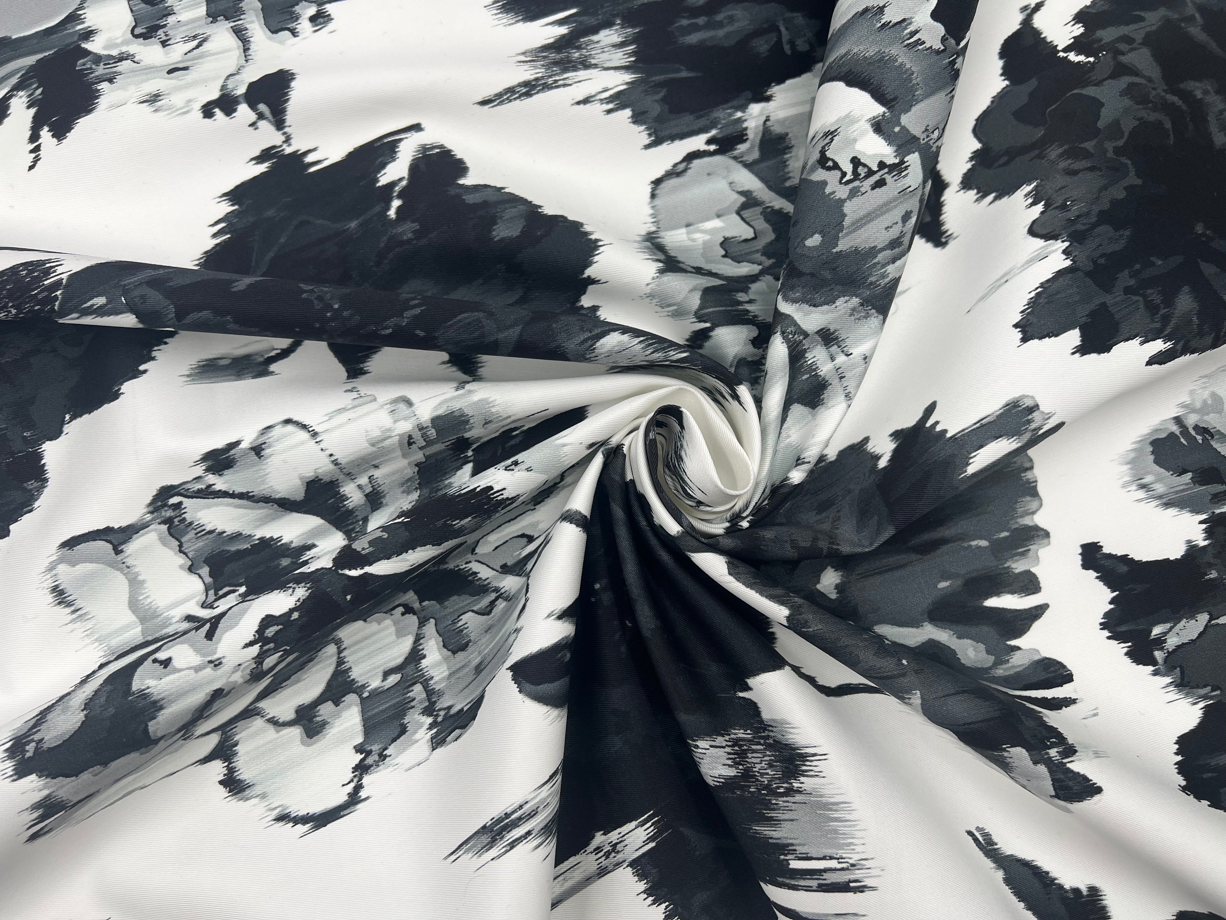 GABARDINE FINE DE COTON IMPRIMÉ FLEURS FONDUES MSO