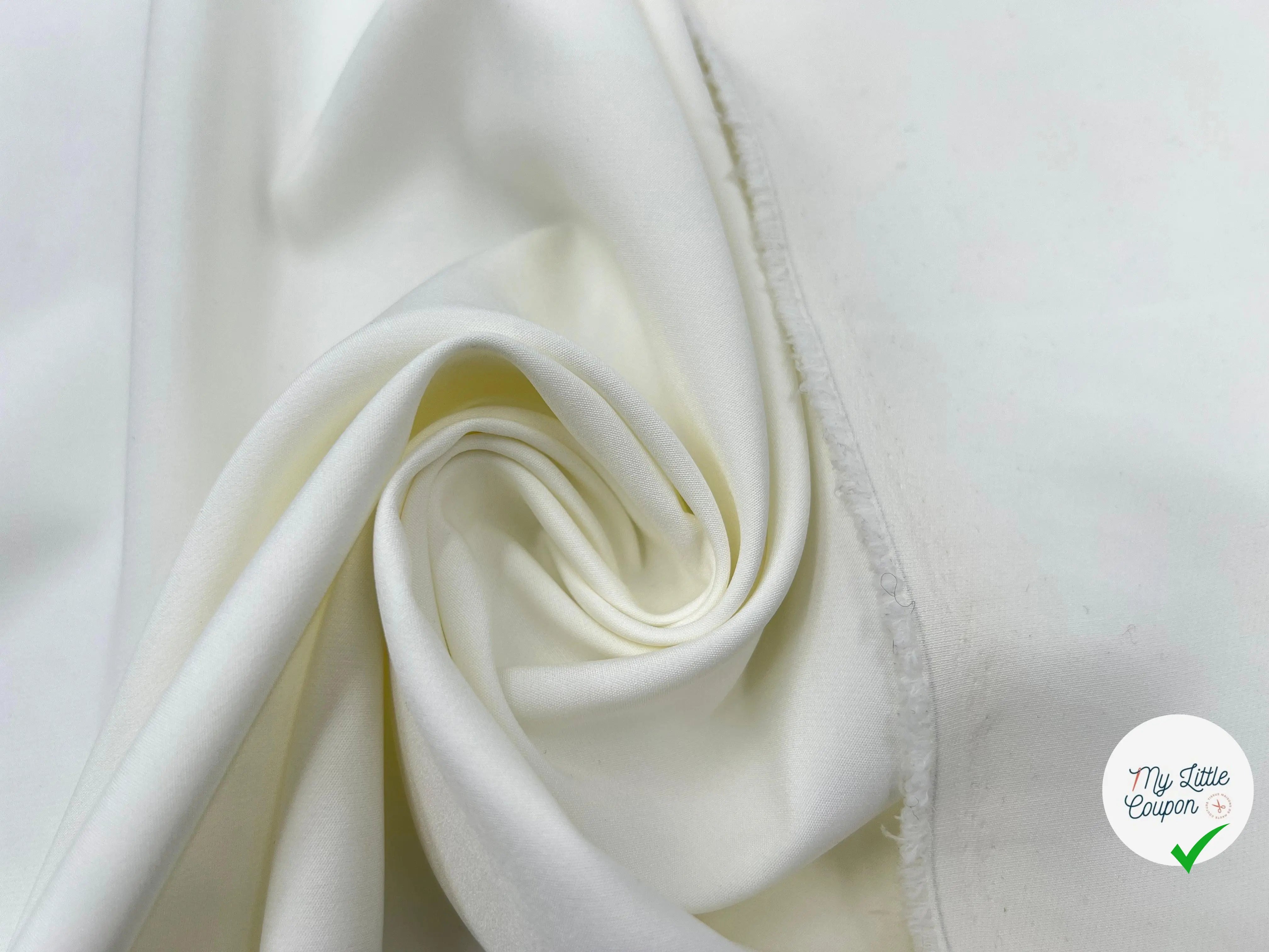 GABARDINE FINE POLYESTER BLANC CASSÉ - My Little Coupon - tissu - coudre