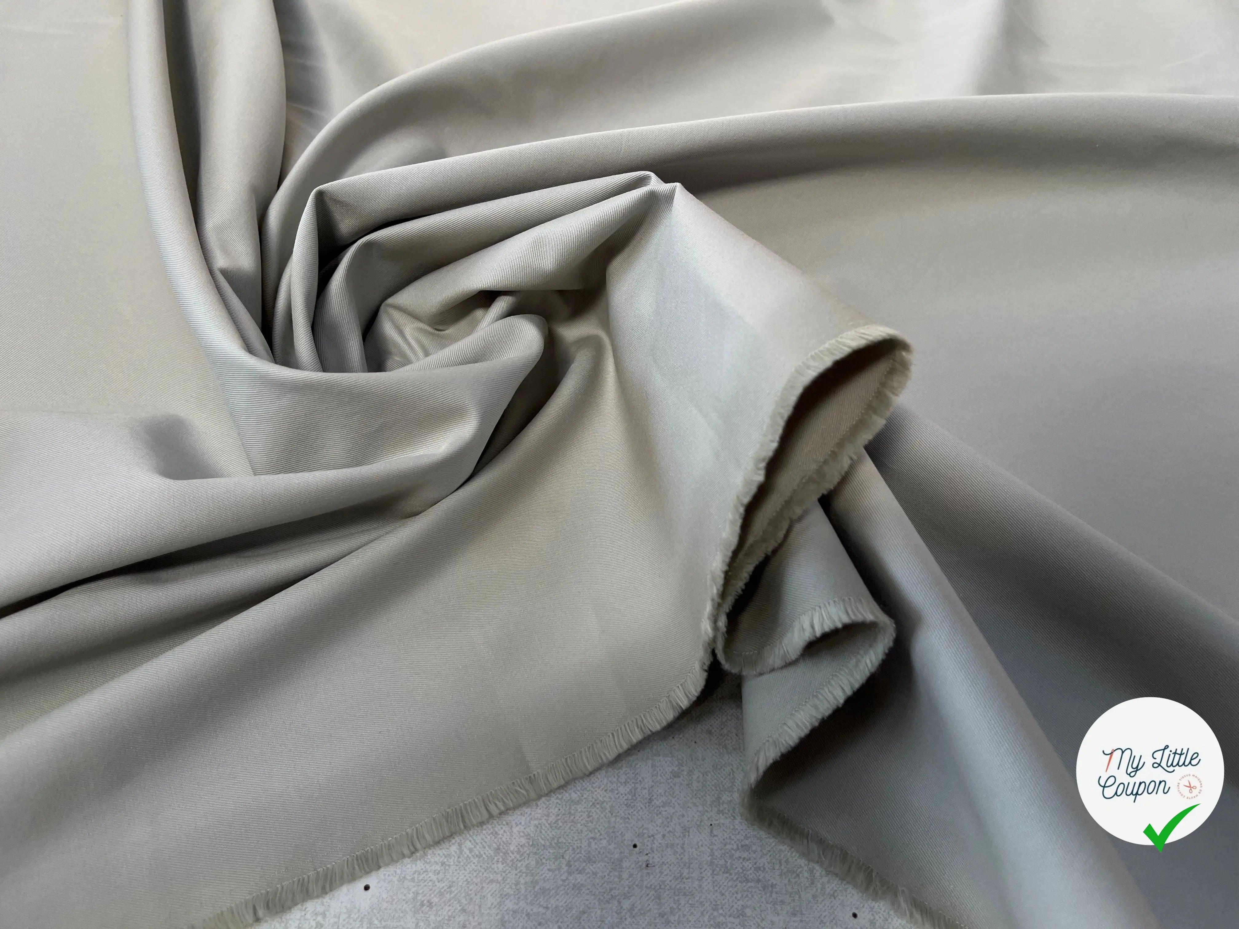 GABARDINE FINEMENT SERGÉE HUITRE - My Little Coupon
