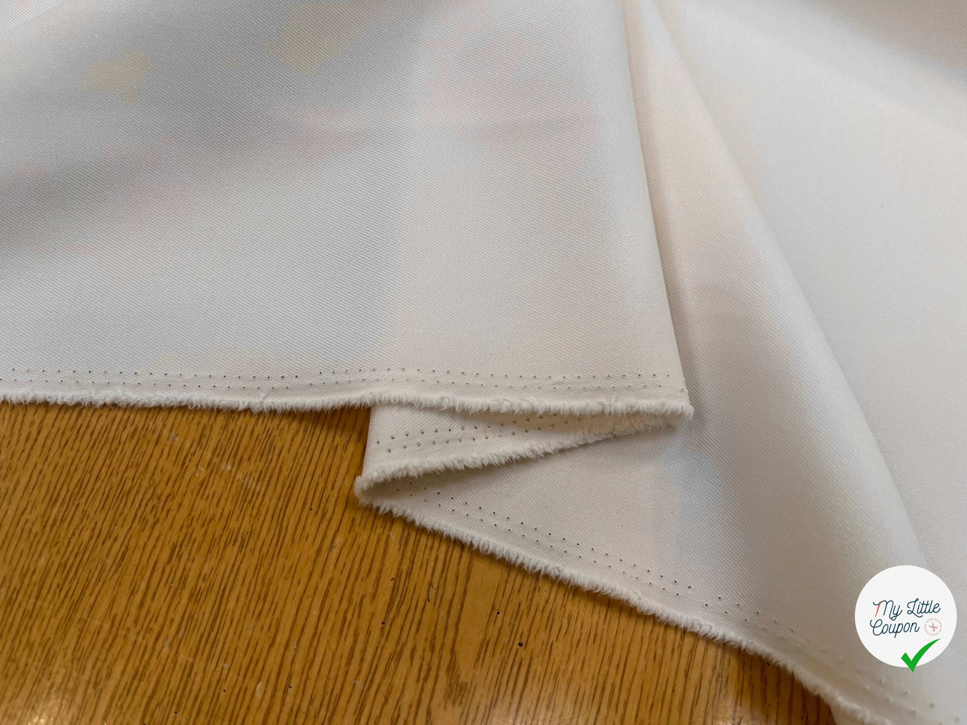 GABARDINE LÈGEREMENT STRIÉE BLANC CASSÉ - My Little Coupon