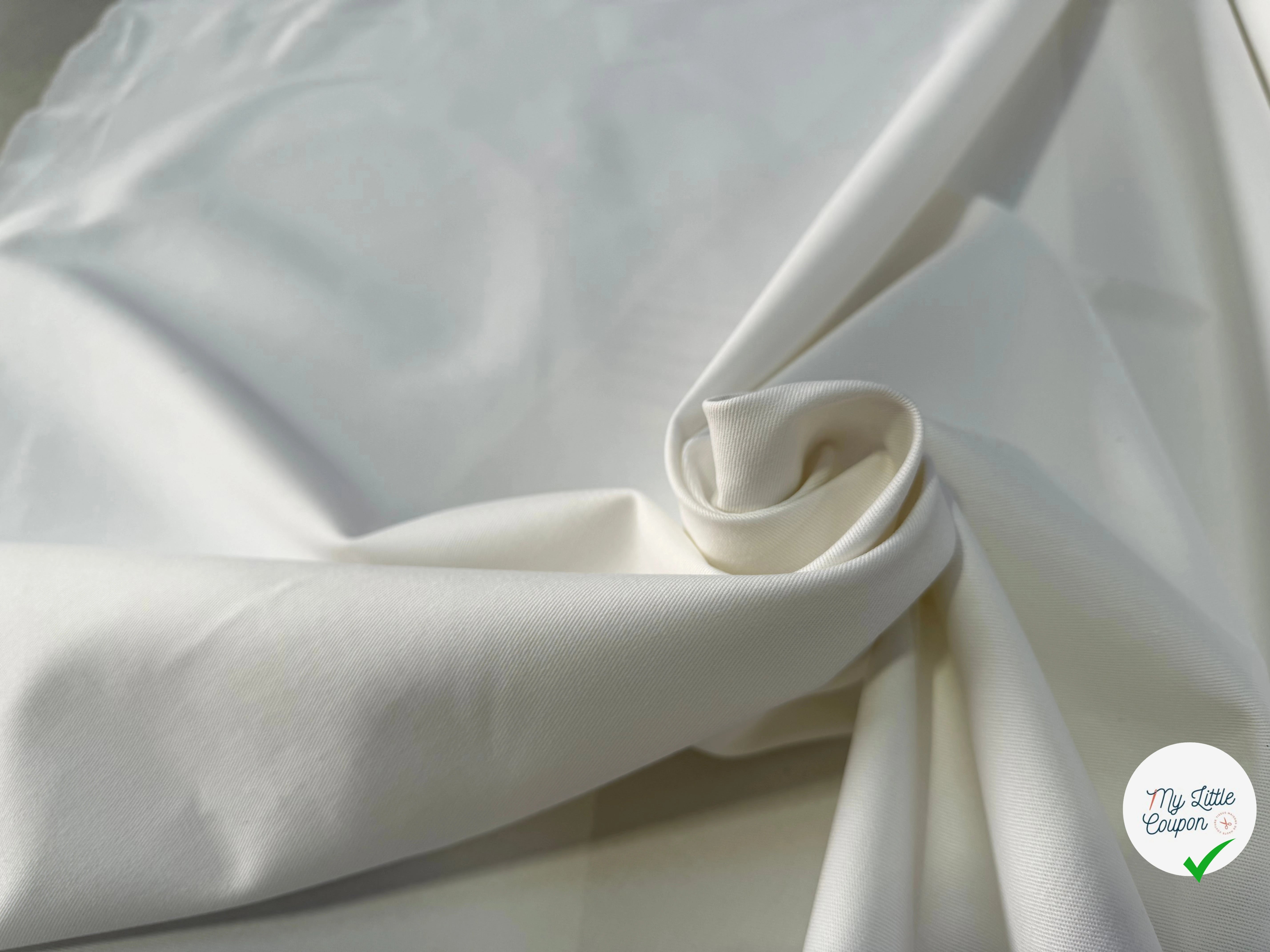 GABARDINE SERGÉE 100% COTON BLANC 802 150 CM - My Little Coupon