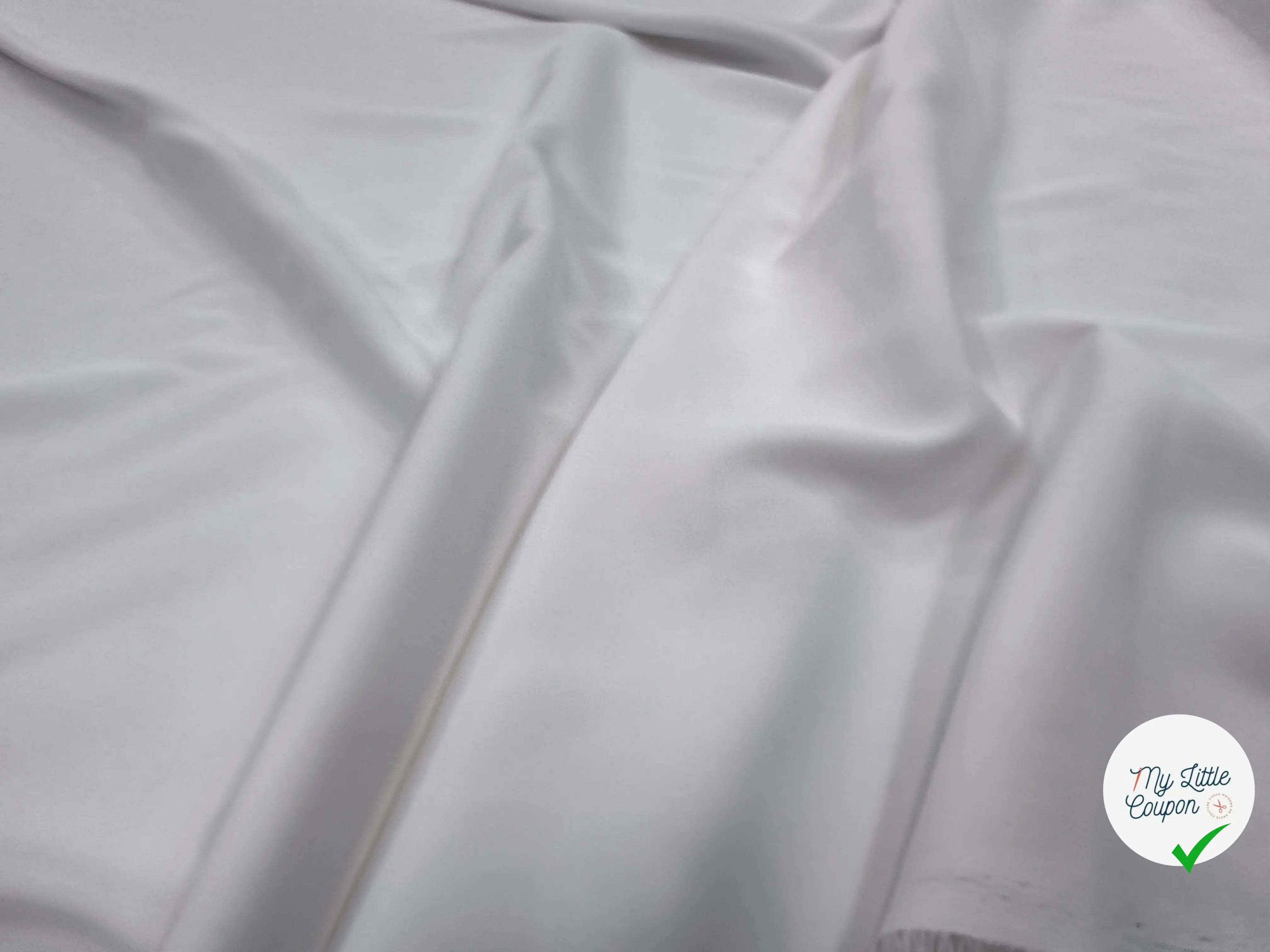 GABARDINE VISCOSE FROIDE ET FLUIDE BLANCHE MLC INTERN