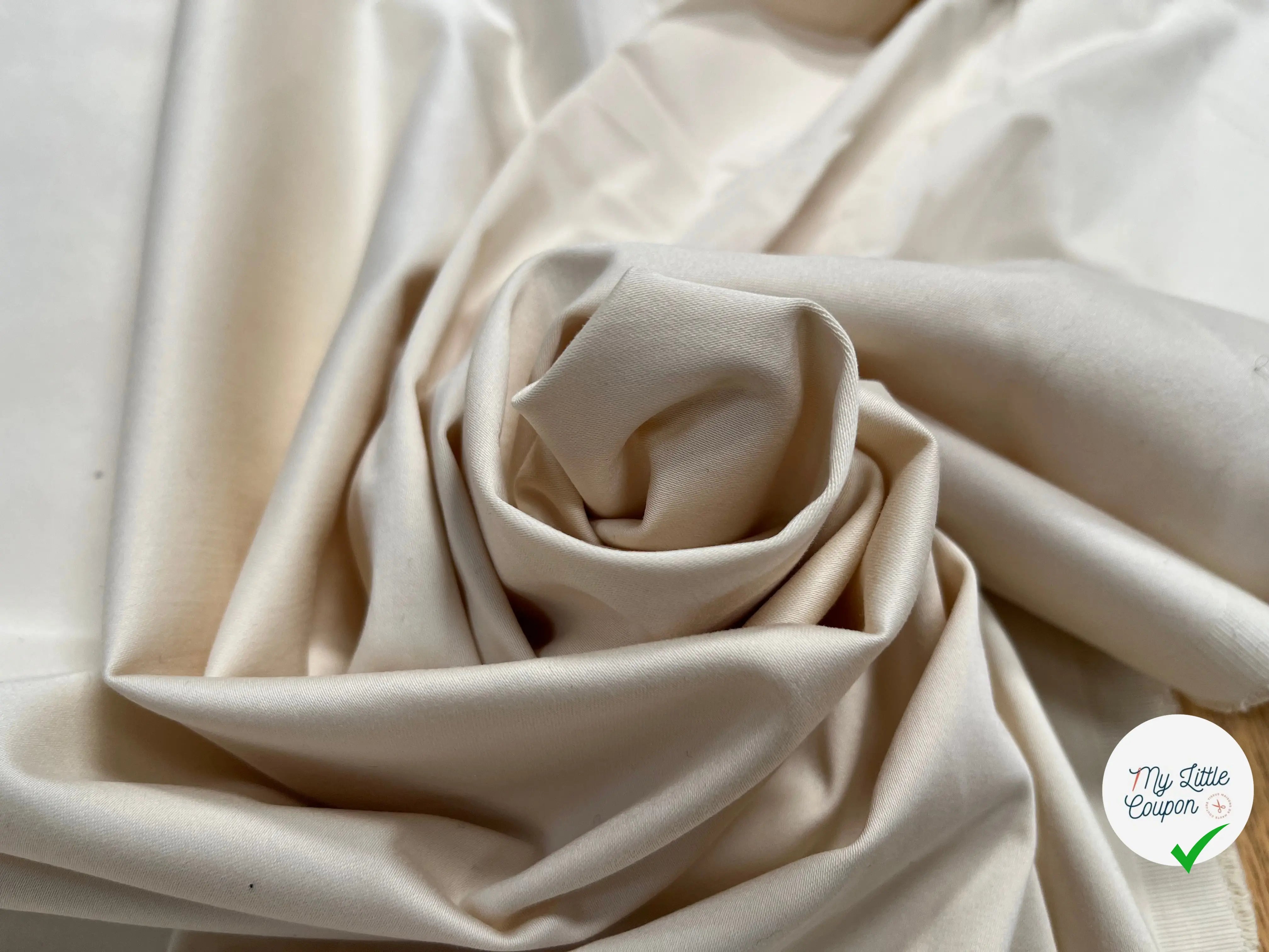 GARBADINE DE COTON ECRU STRETCH LEGREMENT SATINÉ - My Little Coupon