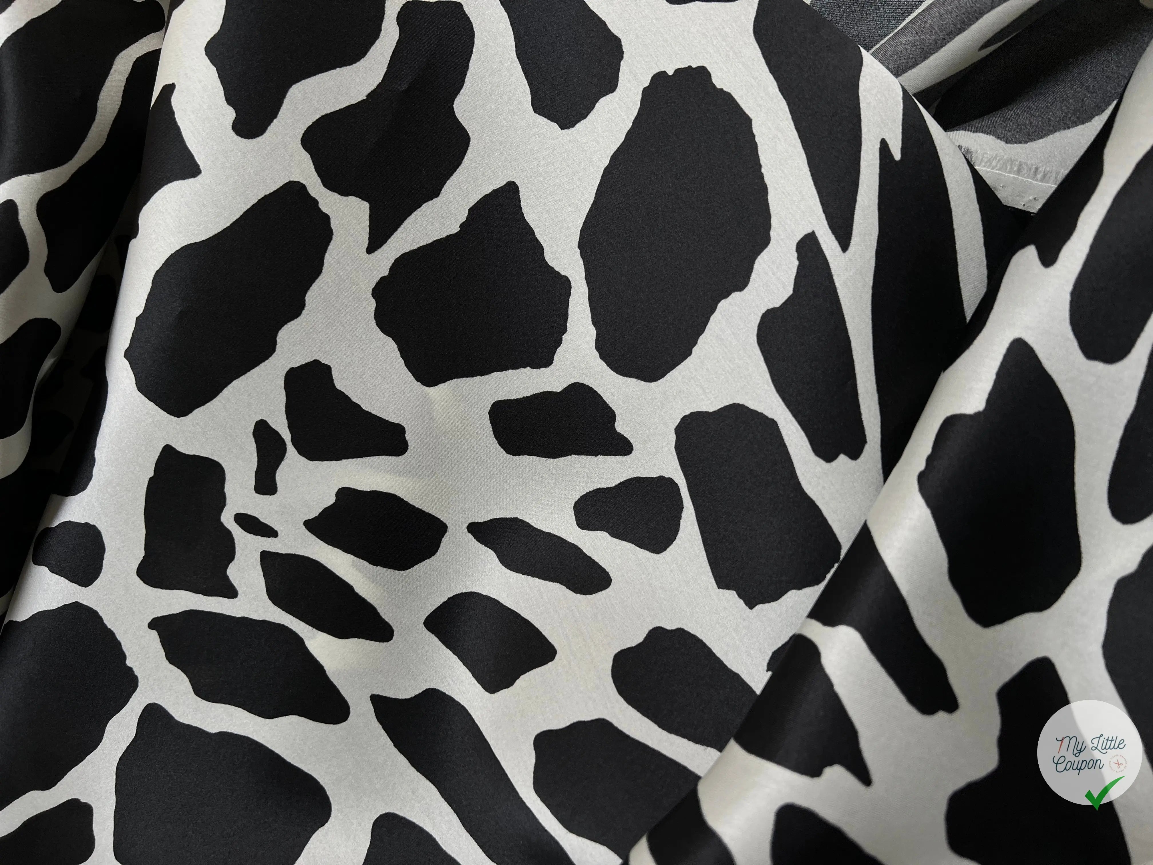 GAZAR DE SOIE IMPRIMÉ GIRAFE FOND BLANC - My Little Coupon - tissu - coudre