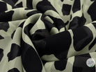 GEORGETTE DE SOIE IMPRIMÉ GIRAFE FOND VERT AMANDE - My Little Coupon - tissu - coudre