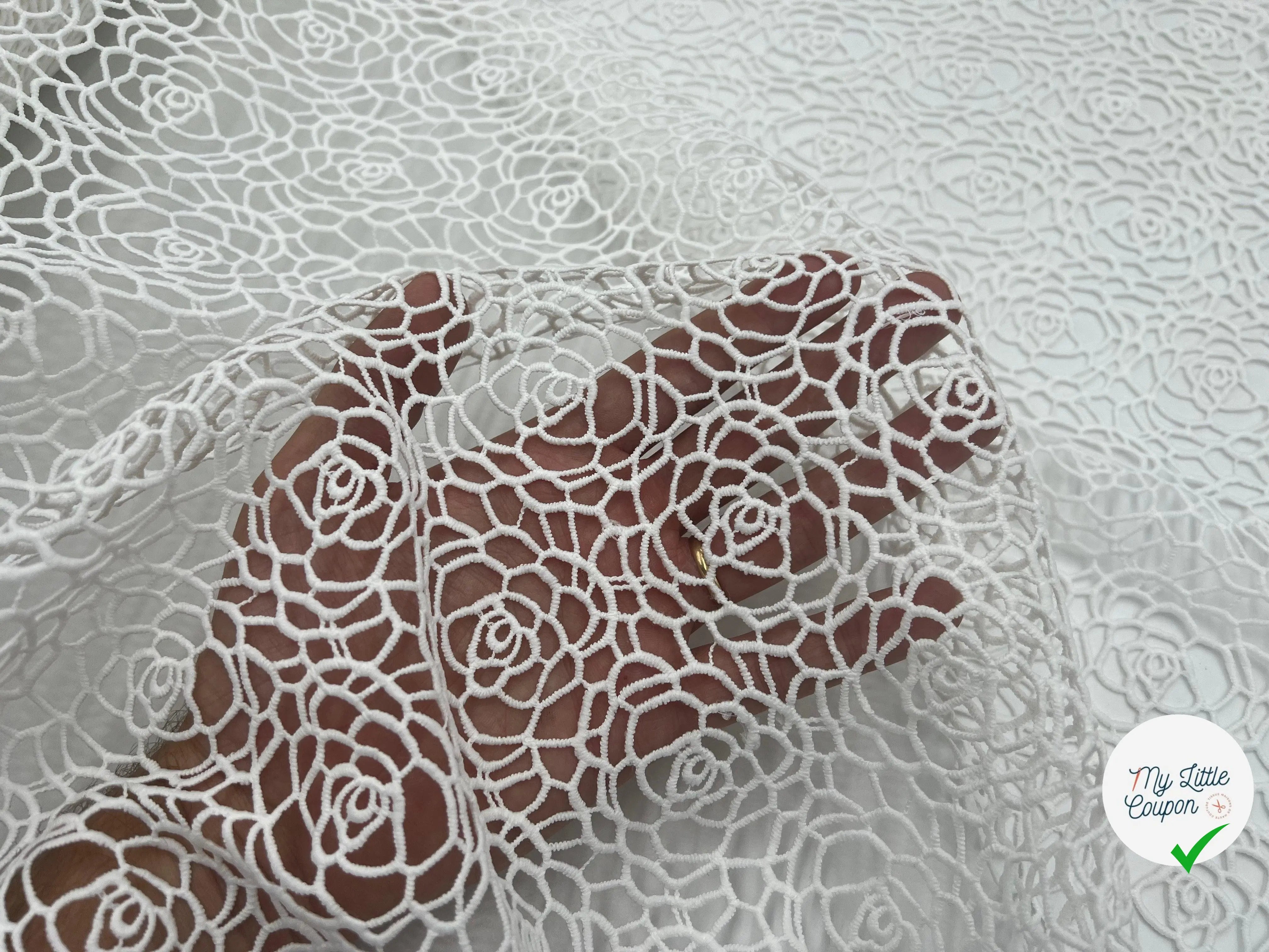 GUIPURE FLORALE BLANC - coupon de tissu de 3 mètres - My Little Coupon - tissu - coudre