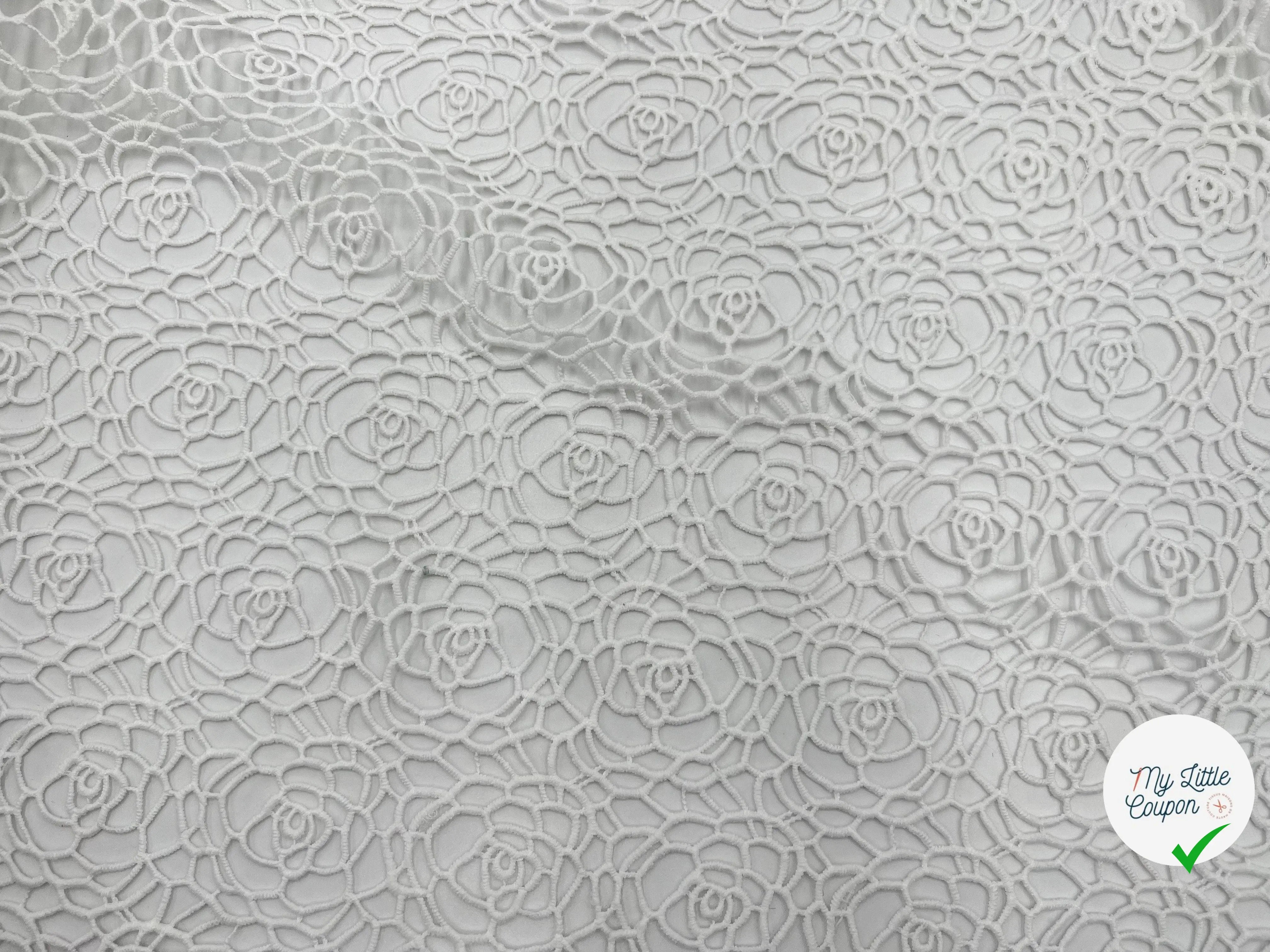 GUIPURE FLORALE BLANC - coupon de tissu de 3 mètres - My Little Coupon - tissu - coudre