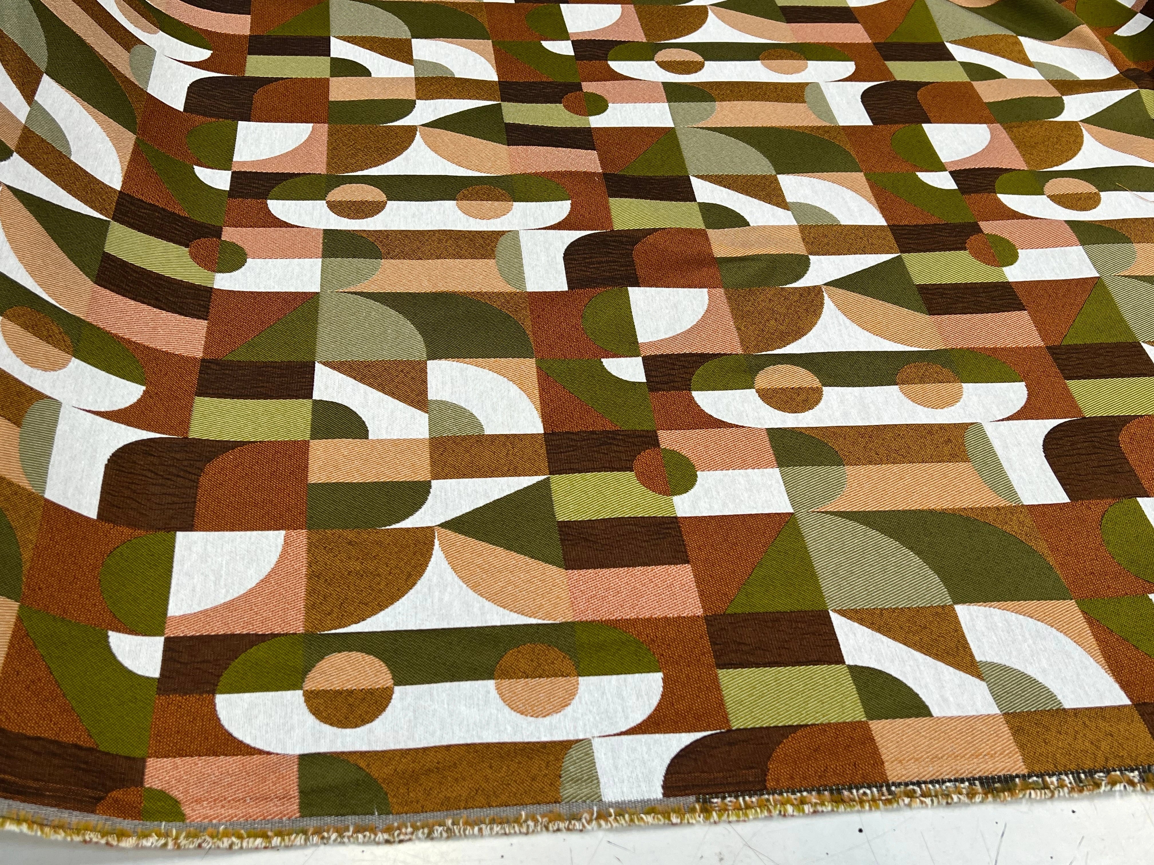 JACQUARD ABSTRACT ALLOVER BRONZE 140 CM - My Little Coupon