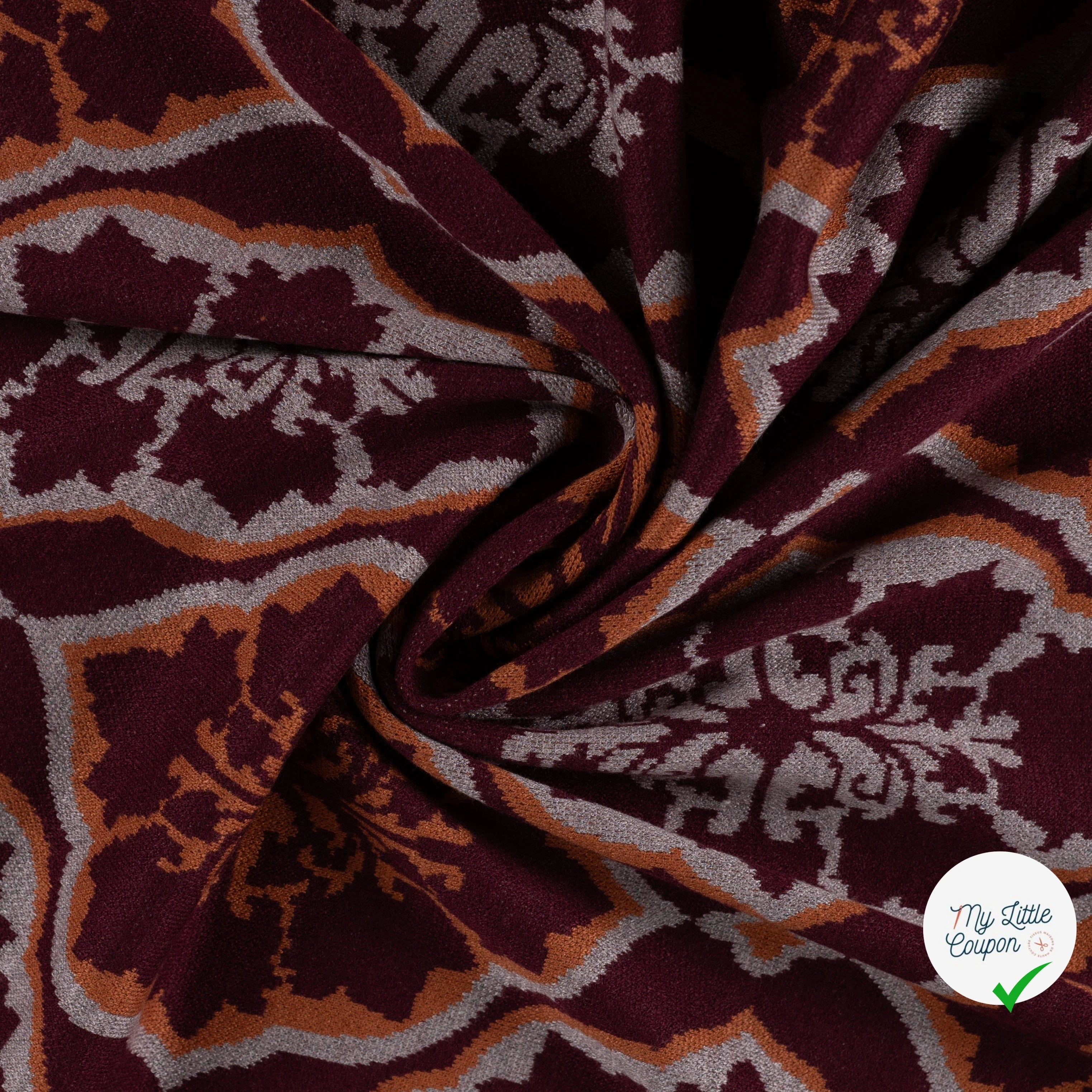 Jacquard ethnique bordeaux - drapé