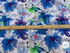 JACQUARD FLUIDE SERGÉ MOTIFS FLORAUX BLEU MULTICOLORE FOND ÉCRU - My Little Coupon