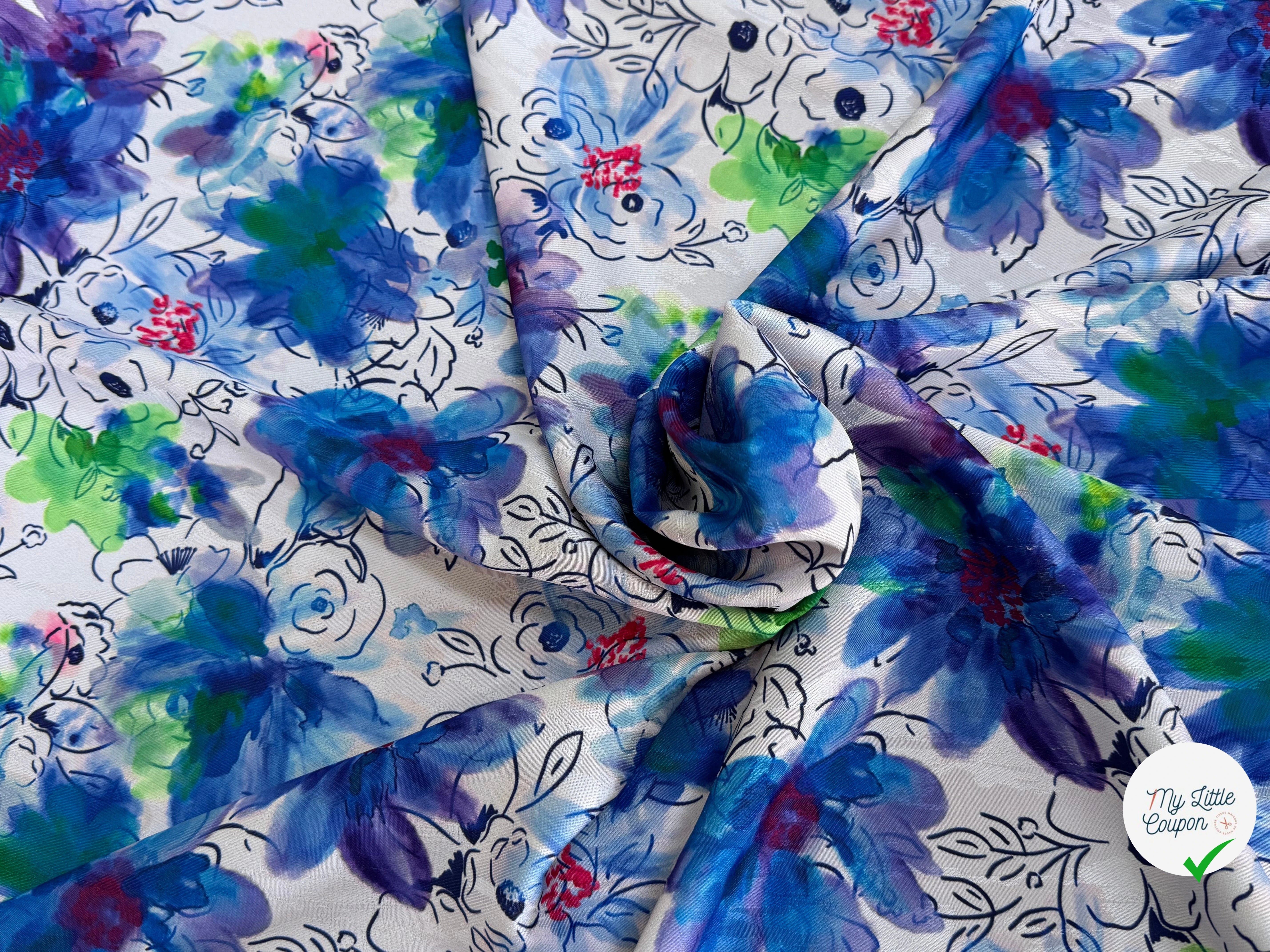 JACQUARD FLUIDE SERGÉ MOTIFS FLORAUX BLEU MULTICOLORE FOND ÉCRU - My Little Coupon
