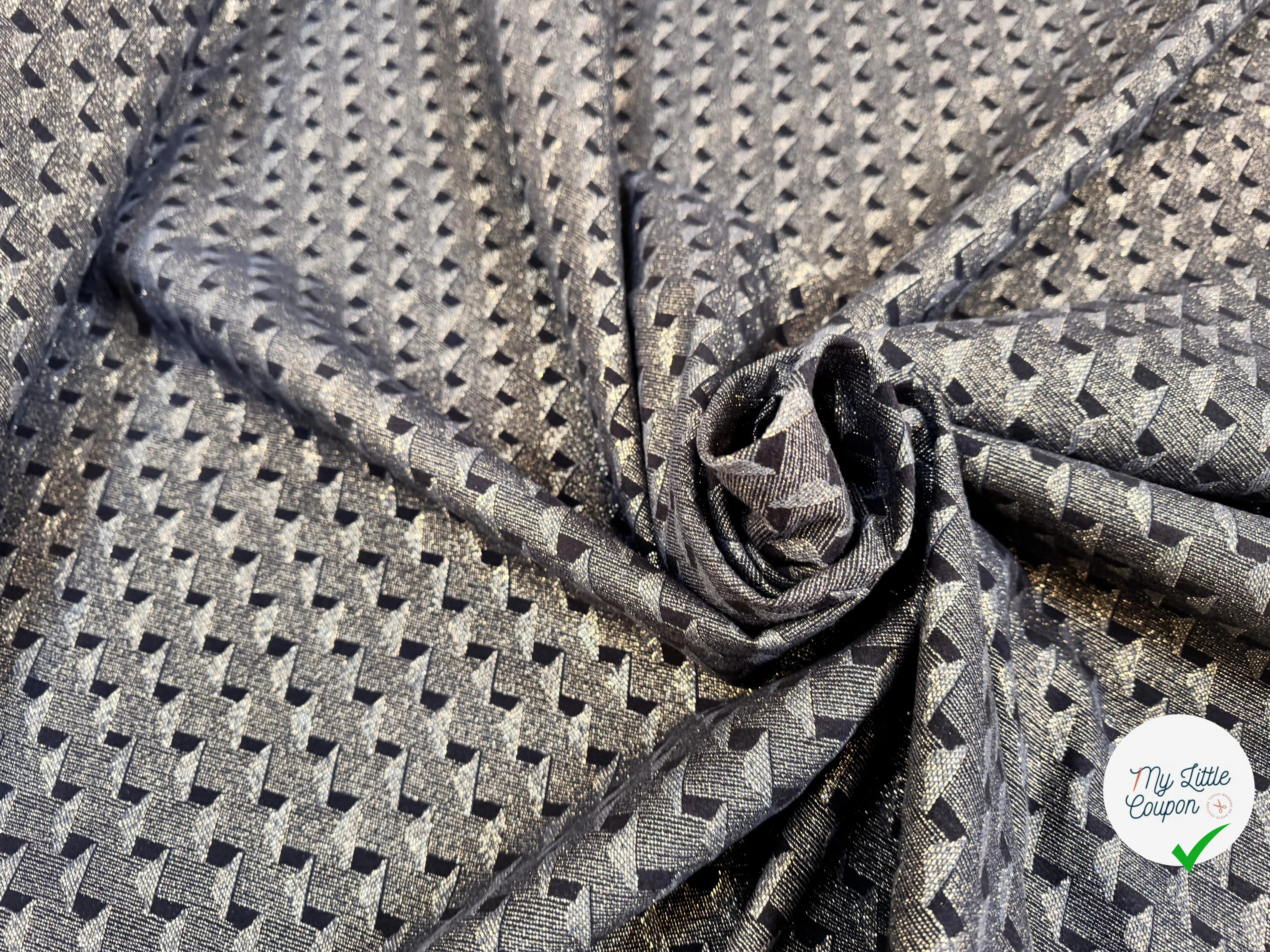 JACQUARD LAMÉ À MOTIF RÉGULIER DIAGONAL - My Little Coupon