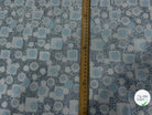 JACQUARD MÉTALLISÉ MOTIFS CIRCULAIRES ET GÉOMÉTRIQUES ARGENT FOND BLEU CIEL VERT D'EAU - My Little Coupon