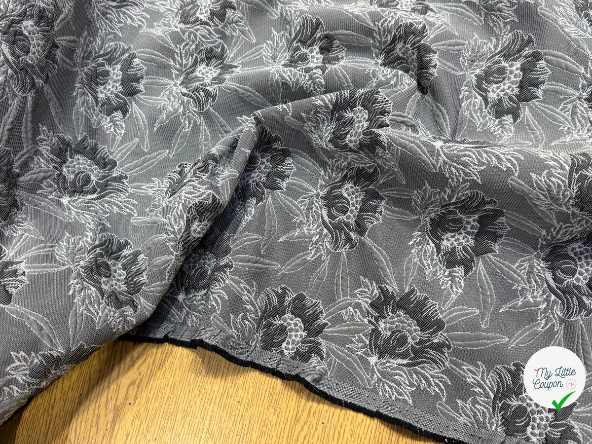 JACQUARD MOTIFS FLORAUX FOND GRIS - My Little Coupon