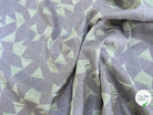 JACQUARD POLYVISCOSE CLOQUÉ MOTIFS GÉOMÉTRIQUES BLANC CASSÉ ET LAVANDE - My Little Coupon