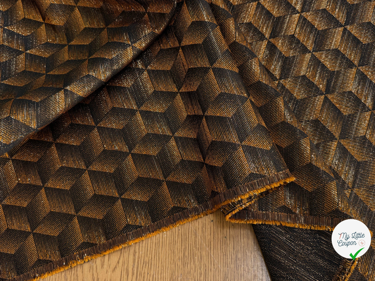 JACQUARD POLYVISCOSE MÉTALLISÉ OR BRILLANT MOTIFS GÉOMÉTRIQUES FOND CARAMEL - My Little Coupon