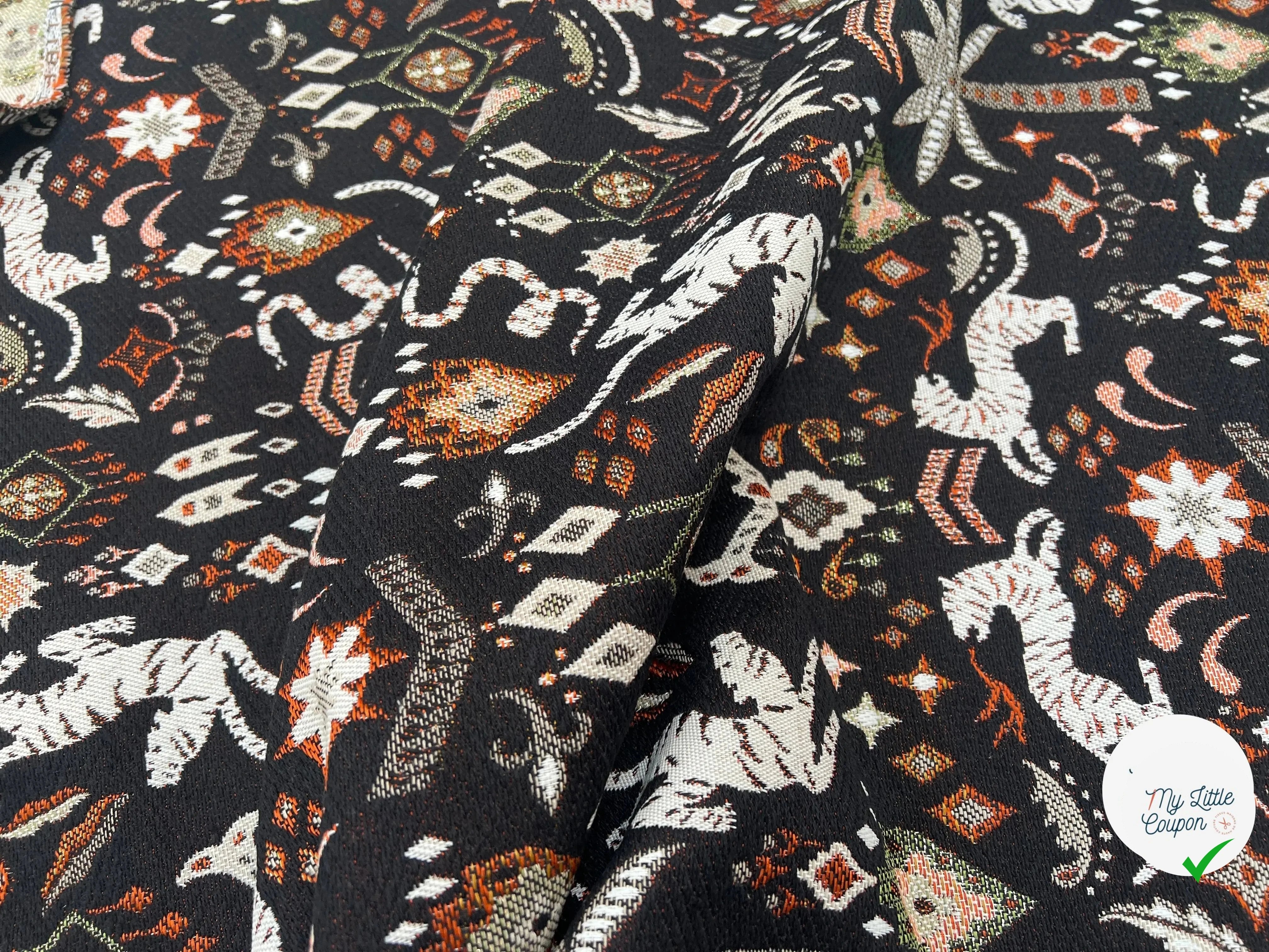 JACQUARD TISSÉ TEINT TIBET ALLOVER NOIR ORANGE - My Little Coupon