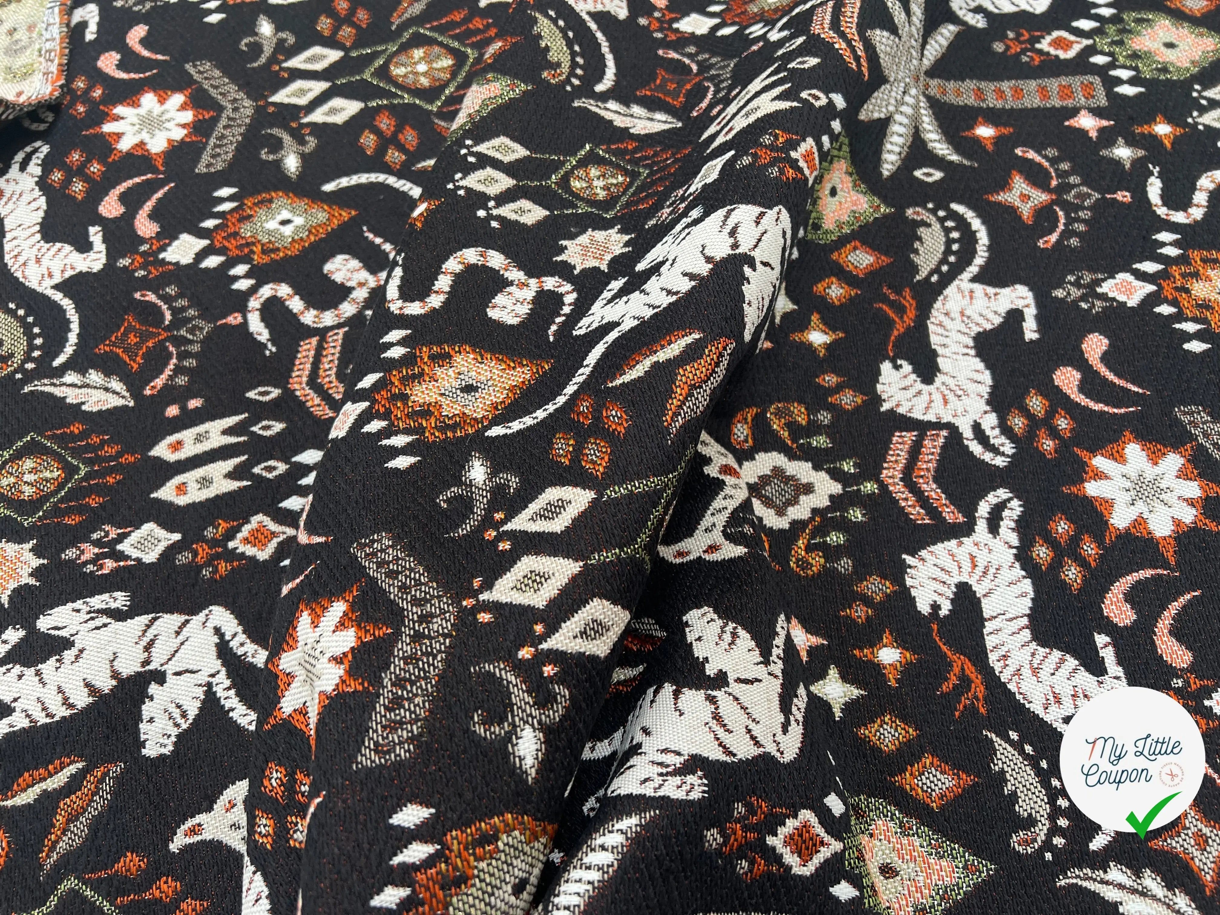 JACQUARD TISSÉ TEINT TIBET ALLOVER NOIR ORANGE - My Little Coupon