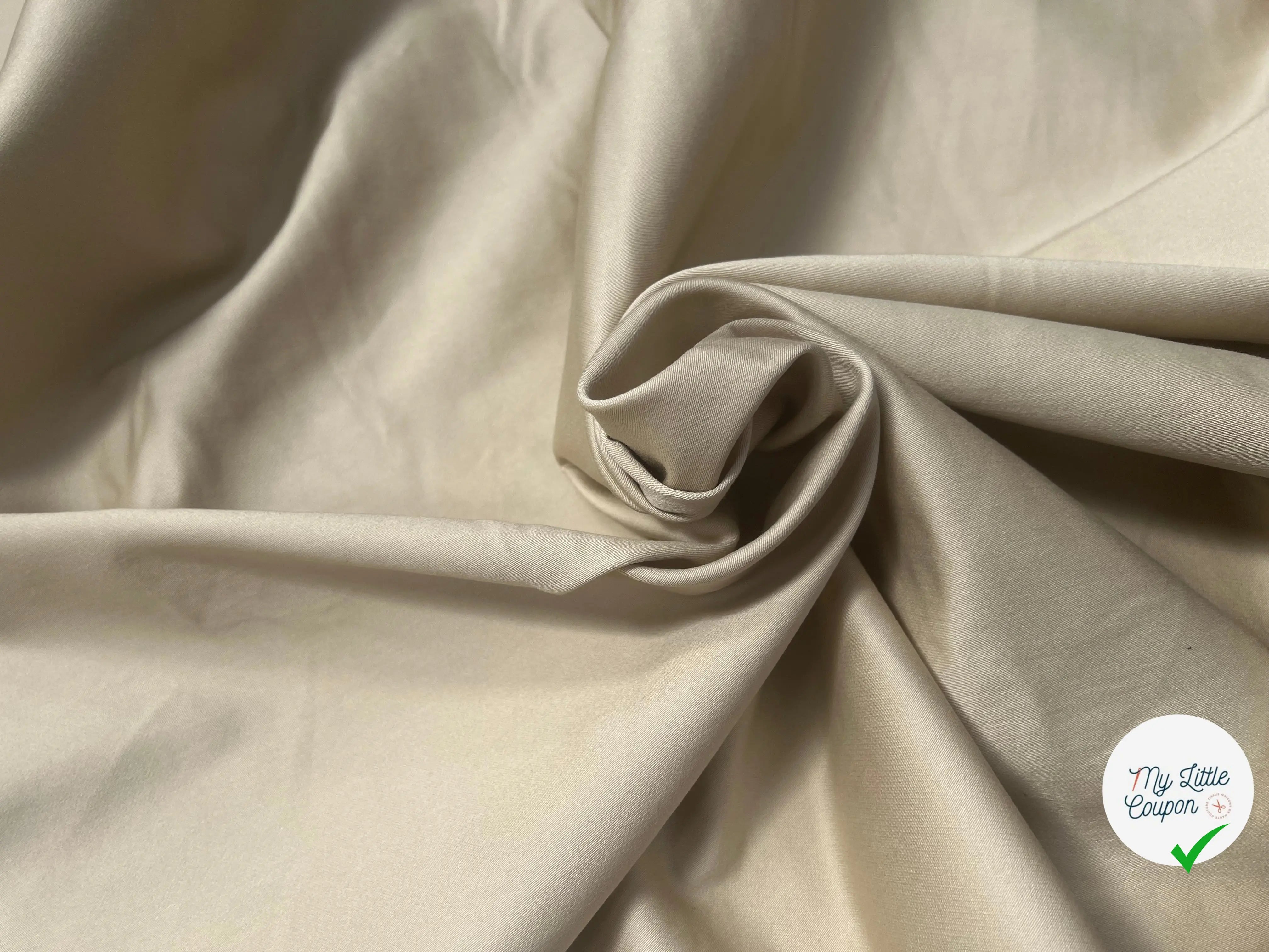 JEAN STRETCH TAUPE UNI LÉGÈREMENT SATINÉ - My Little Coupon