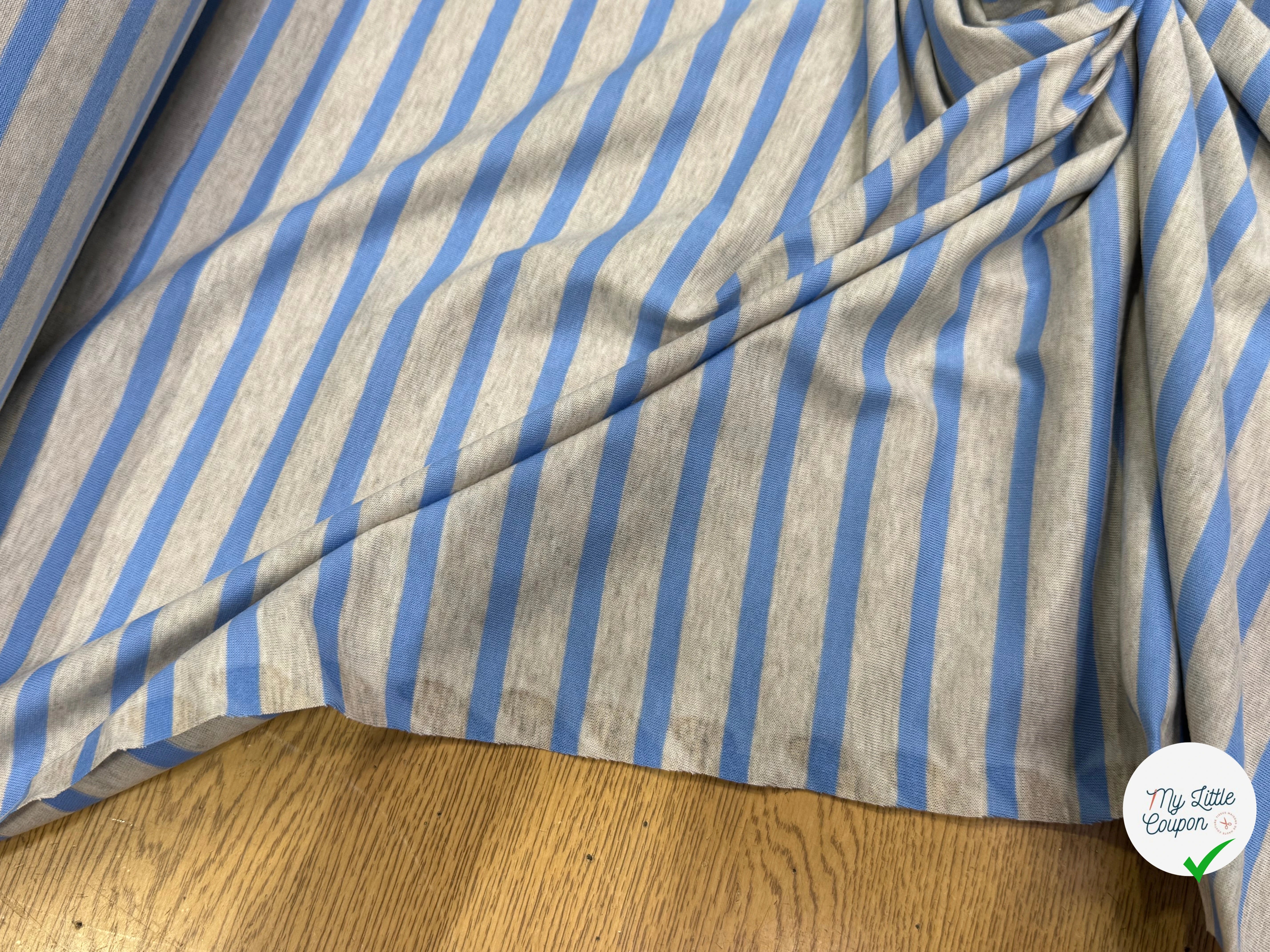 JERSEY DE COTON DOUX STRETCH RAYURES BLEU BÉBÉ ET GRIS FABRICATION RÉGION DE TROYES 🇫🇷 - My Little Coupon