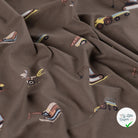 JERSEY DE COTON IMPRIMÉ VÉHICULES DE CHANTIER FOND TAUPE - My Little Coupon