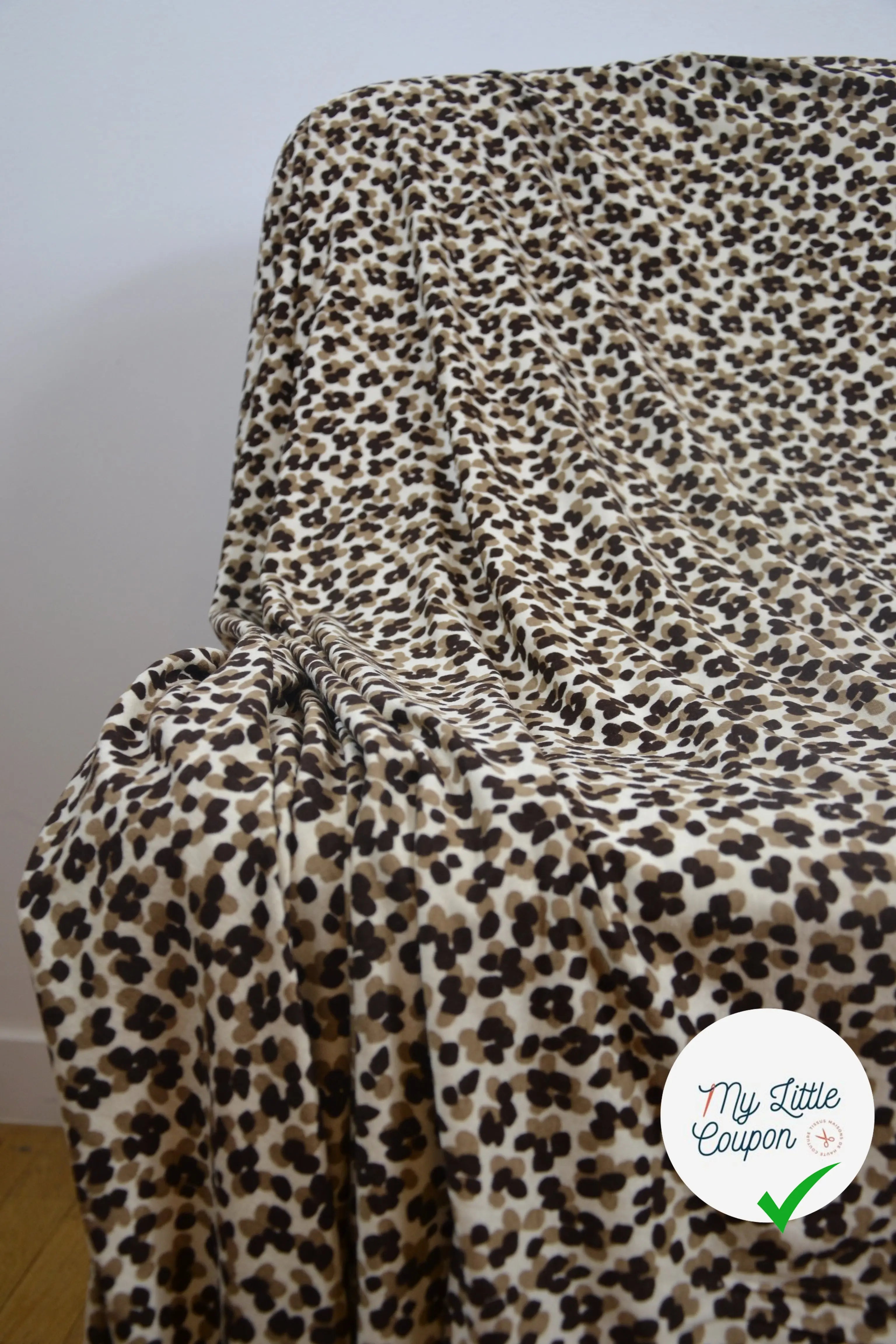 JERSEY VISCOSE FLEURS AU CARAMEL & BEURRE SALÉ MLC INTERN